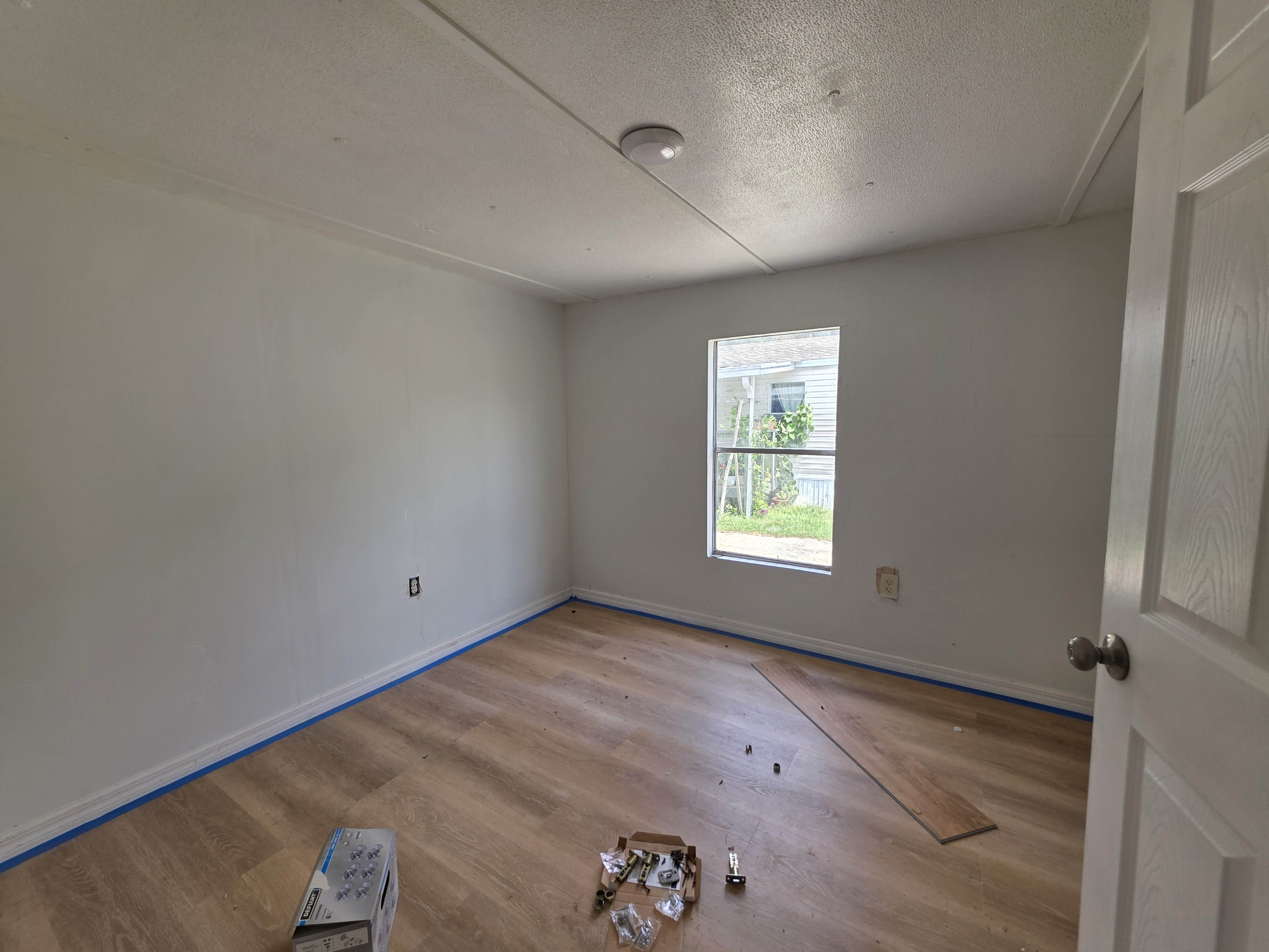 1200 N Davis Ave, Lot 19, Lakeland, Florida 33805, 3 Bedrooms Bedrooms, ,1 BathroomBathrooms,All - Age Mobile Home,For Sale,N Davis Ave, Lot 19,4947