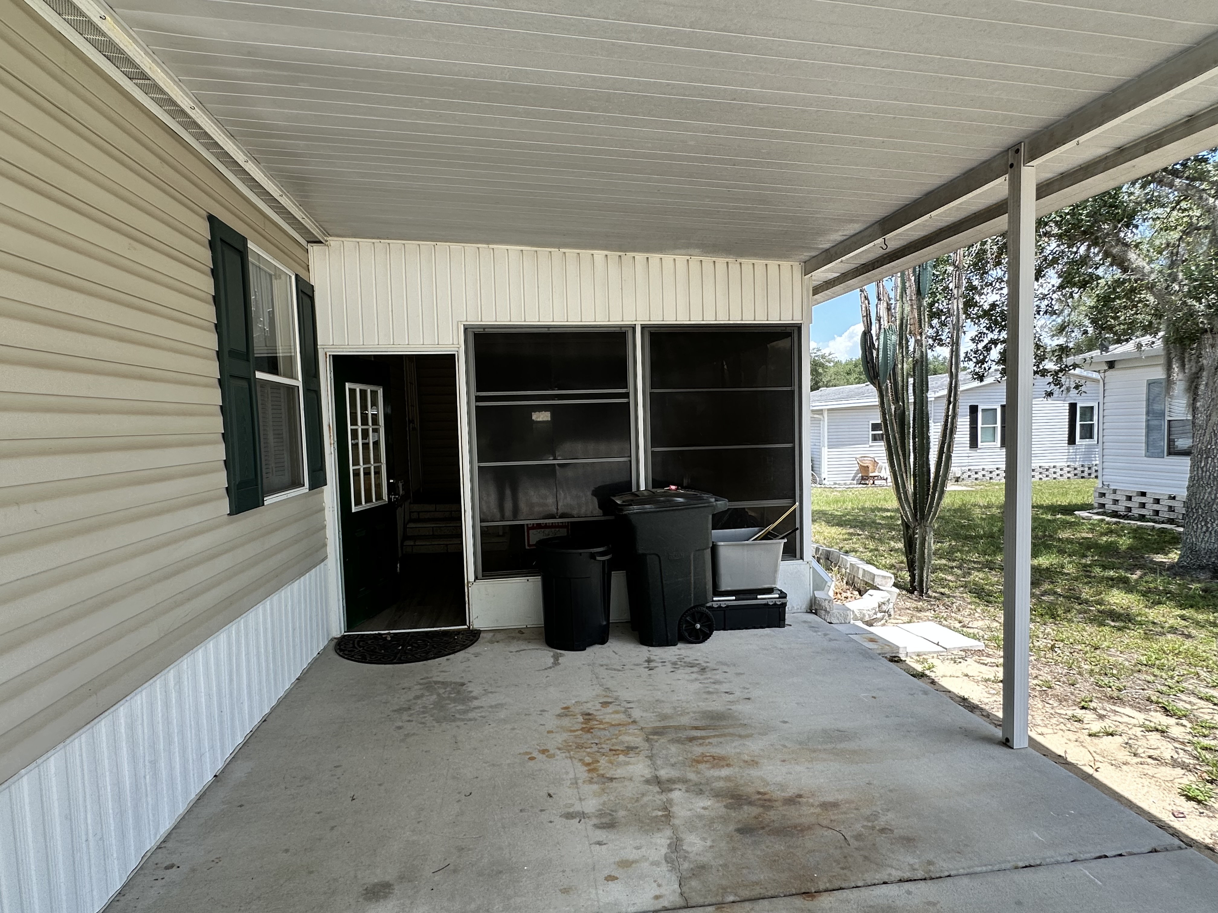 511 Camellia Drive, Fruitland Park, Florida 34731, 3 Bedrooms Bedrooms, ,2 BathroomsBathrooms,55-Plus Mobile Home,For Sale,Camellia Drive,4949