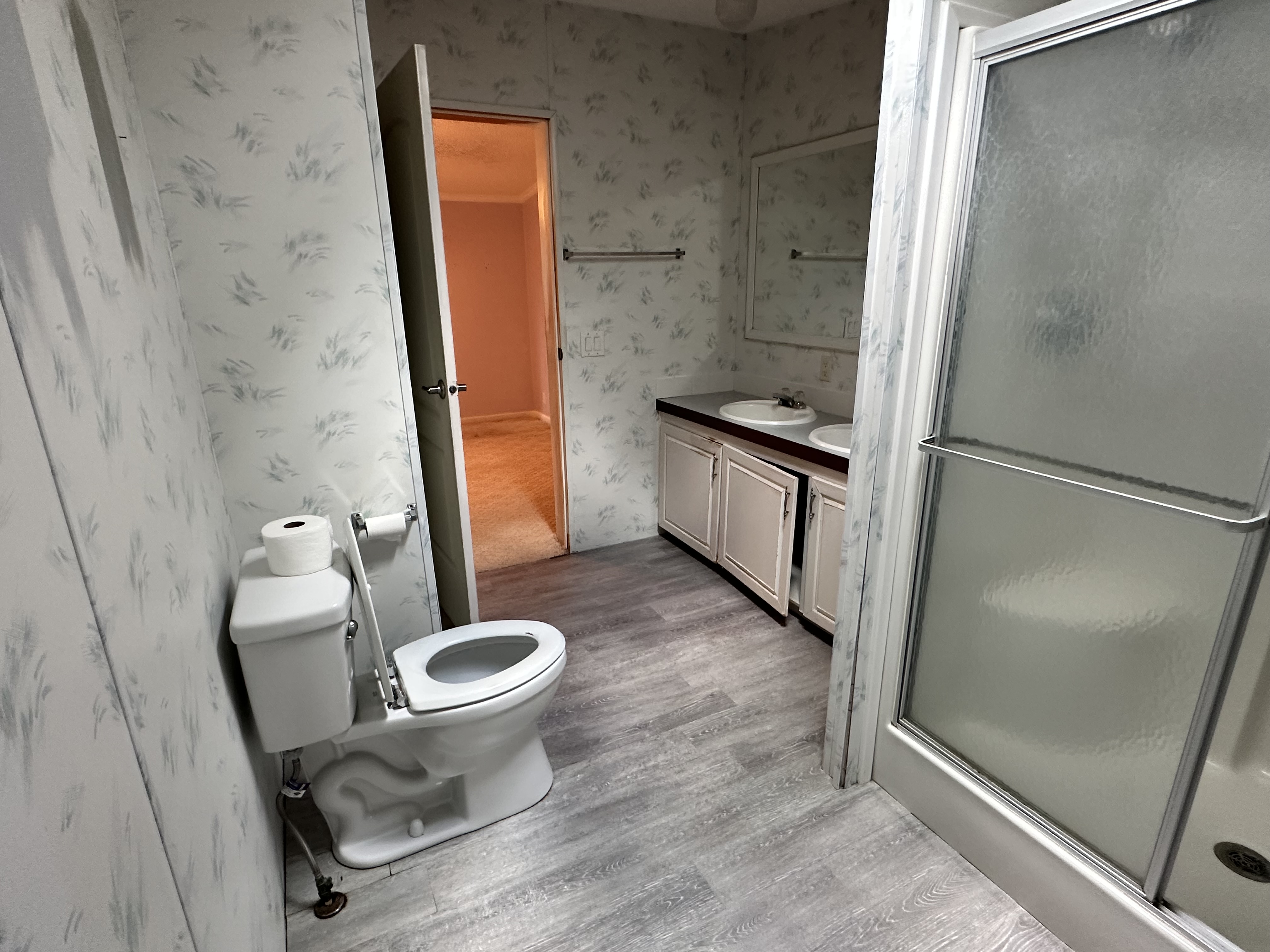 511 Camellia Drive, Fruitland Park, Florida 34731, 3 Bedrooms Bedrooms, ,2 BathroomsBathrooms,55-Plus Mobile Home,For Sale,Camellia Drive,4949