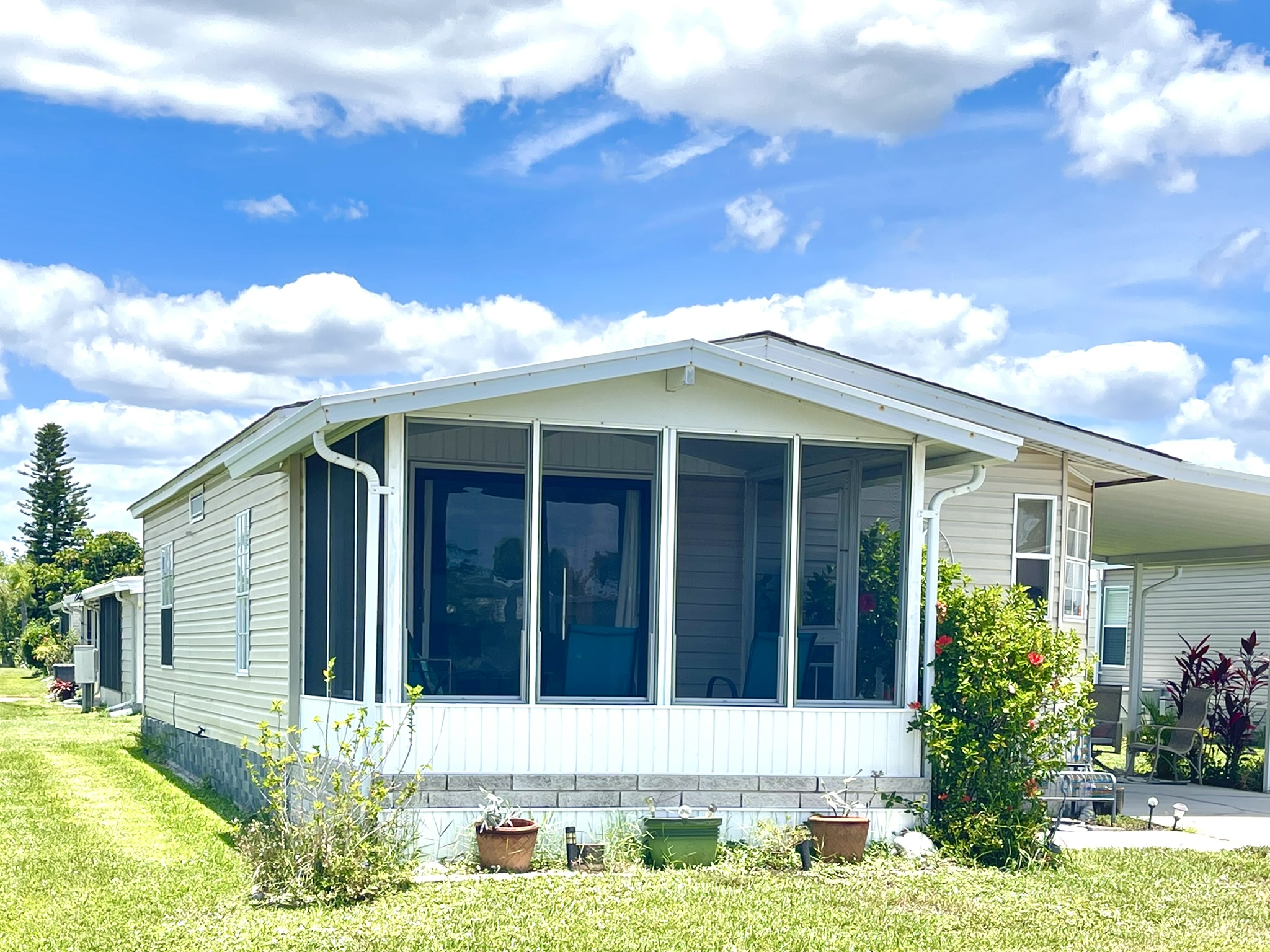 8212 Lemonwood Drive North, Ellenton, Florida 34222, 2 Bedrooms Bedrooms, ,2 BathroomsBathrooms,55-Plus Mobile Home,For Sale,Lemonwood Drive North,4951