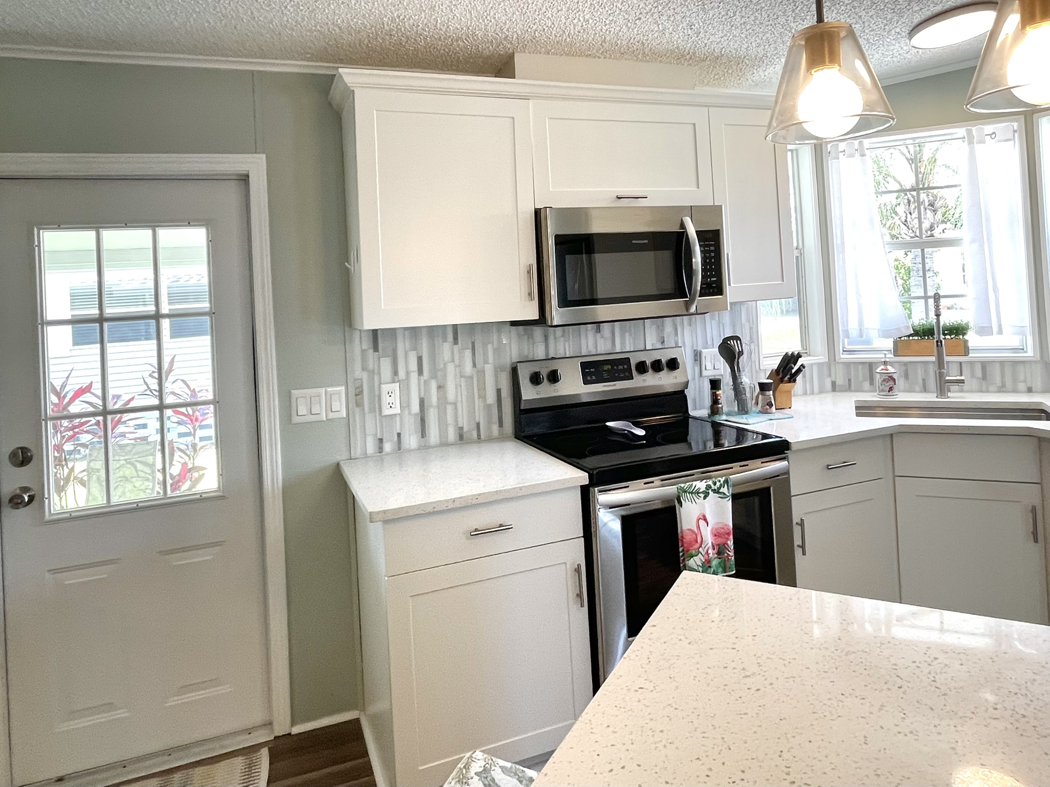 8212 Lemonwood Drive North, Ellenton, Florida 34222, 2 Bedrooms Bedrooms, ,2 BathroomsBathrooms,55-Plus Mobile Home,For Sale,Lemonwood Drive North,4951