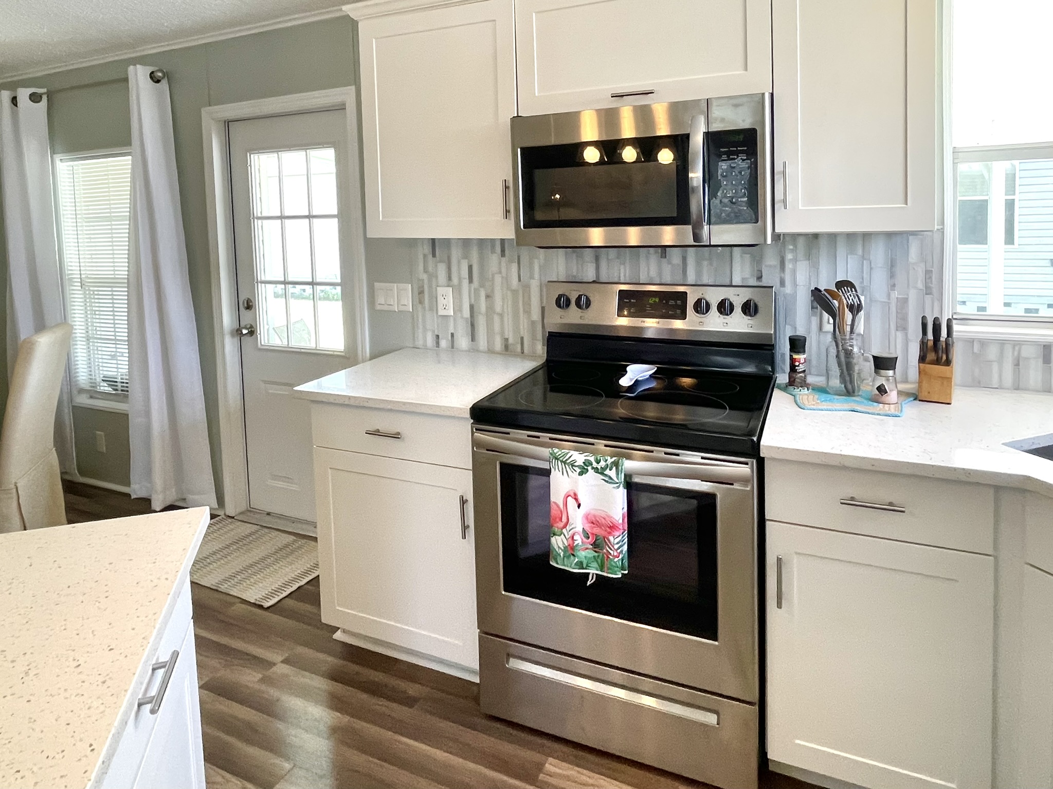 8212 Lemonwood Drive North, Ellenton, Florida 34222, 2 Bedrooms Bedrooms, ,2 BathroomsBathrooms,55-Plus Mobile Home,For Sale,Lemonwood Drive North,4951