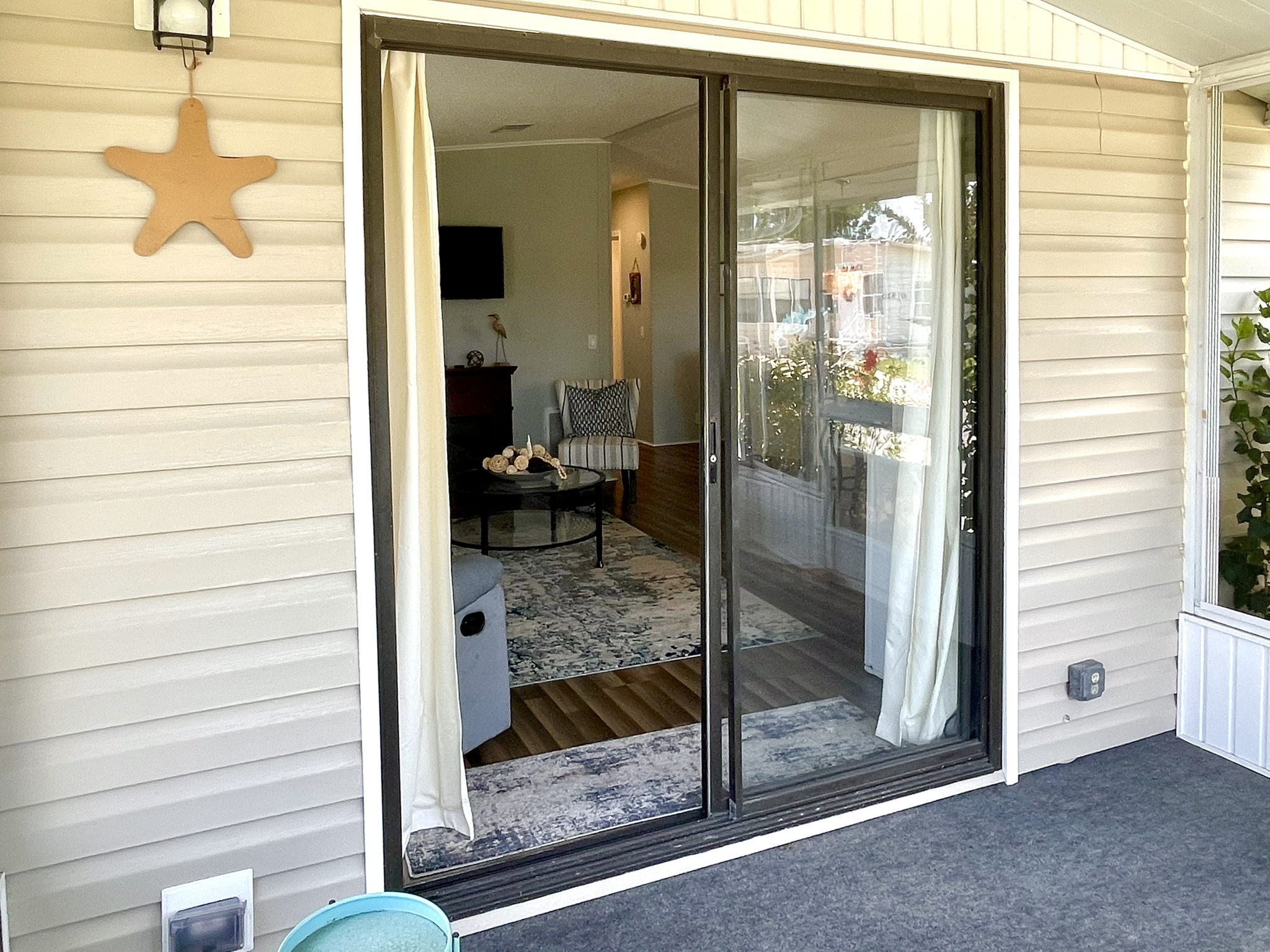 8212 Lemonwood Drive North, Ellenton, Florida 34222, 2 Bedrooms Bedrooms, ,2 BathroomsBathrooms,55-Plus Mobile Home,For Sale,Lemonwood Drive North,4951