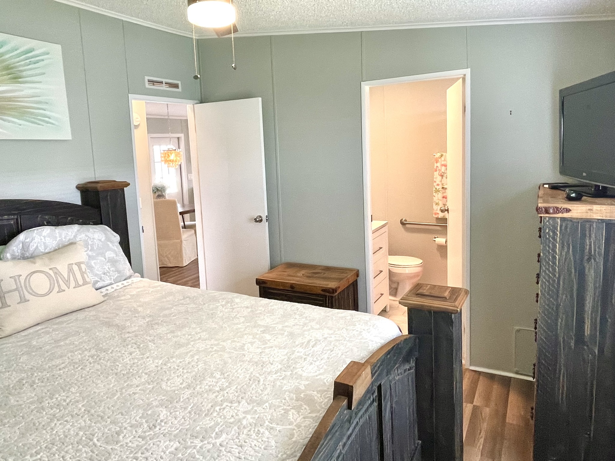 8212 Lemonwood Drive North, Ellenton, Florida 34222, 2 Bedrooms Bedrooms, ,2 BathroomsBathrooms,55-Plus Mobile Home,For Sale,Lemonwood Drive North,4951
