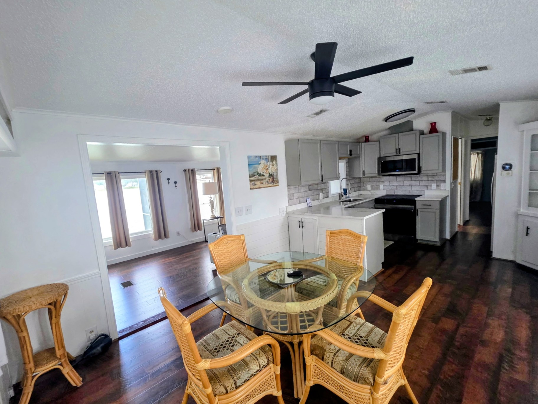 6633 53rd Ave E, Lot C13, Bradenton, Florida 34203, 1 Bedroom Bedrooms, ,1 BathroomBathrooms,55-Plus Mobile Home,For Sale,53rd Ave E, Lot C13,4957