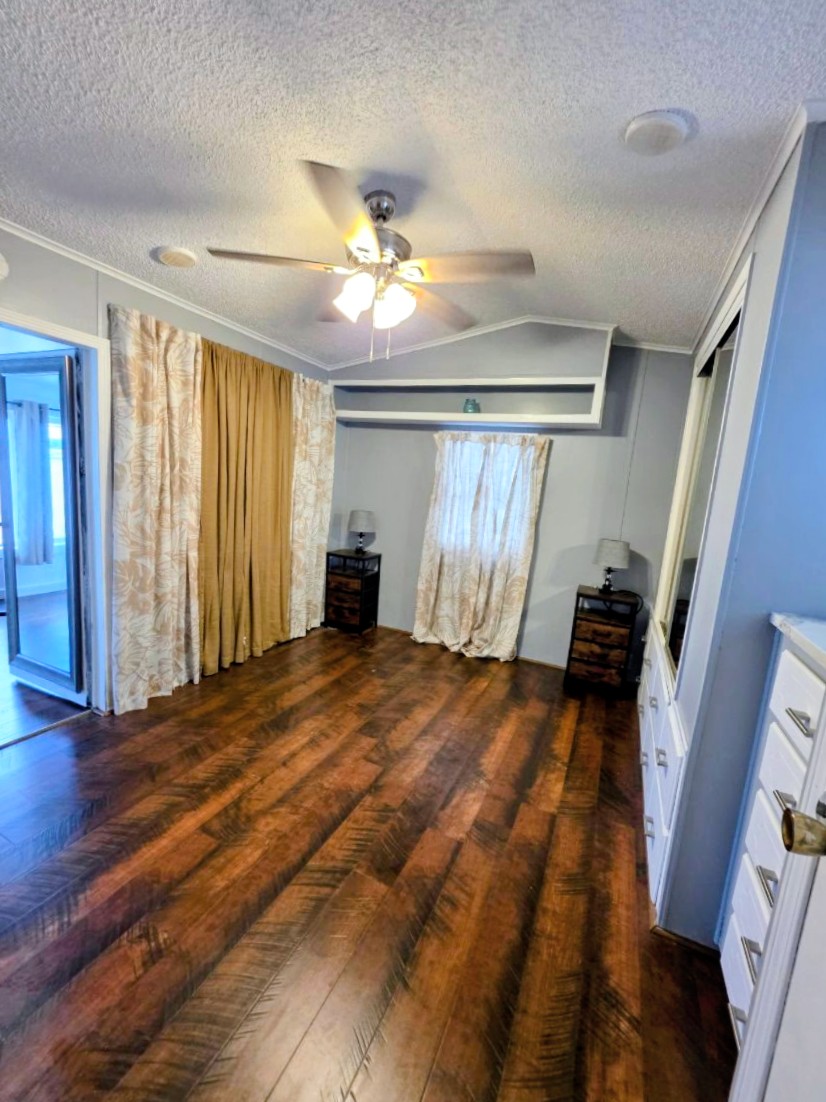 6633 53rd Ave E, Lot C13, Bradenton, Florida 34203, 1 Bedroom Bedrooms, ,1 BathroomBathrooms,55-Plus Mobile Home,For Sale,53rd Ave E, Lot C13,4957