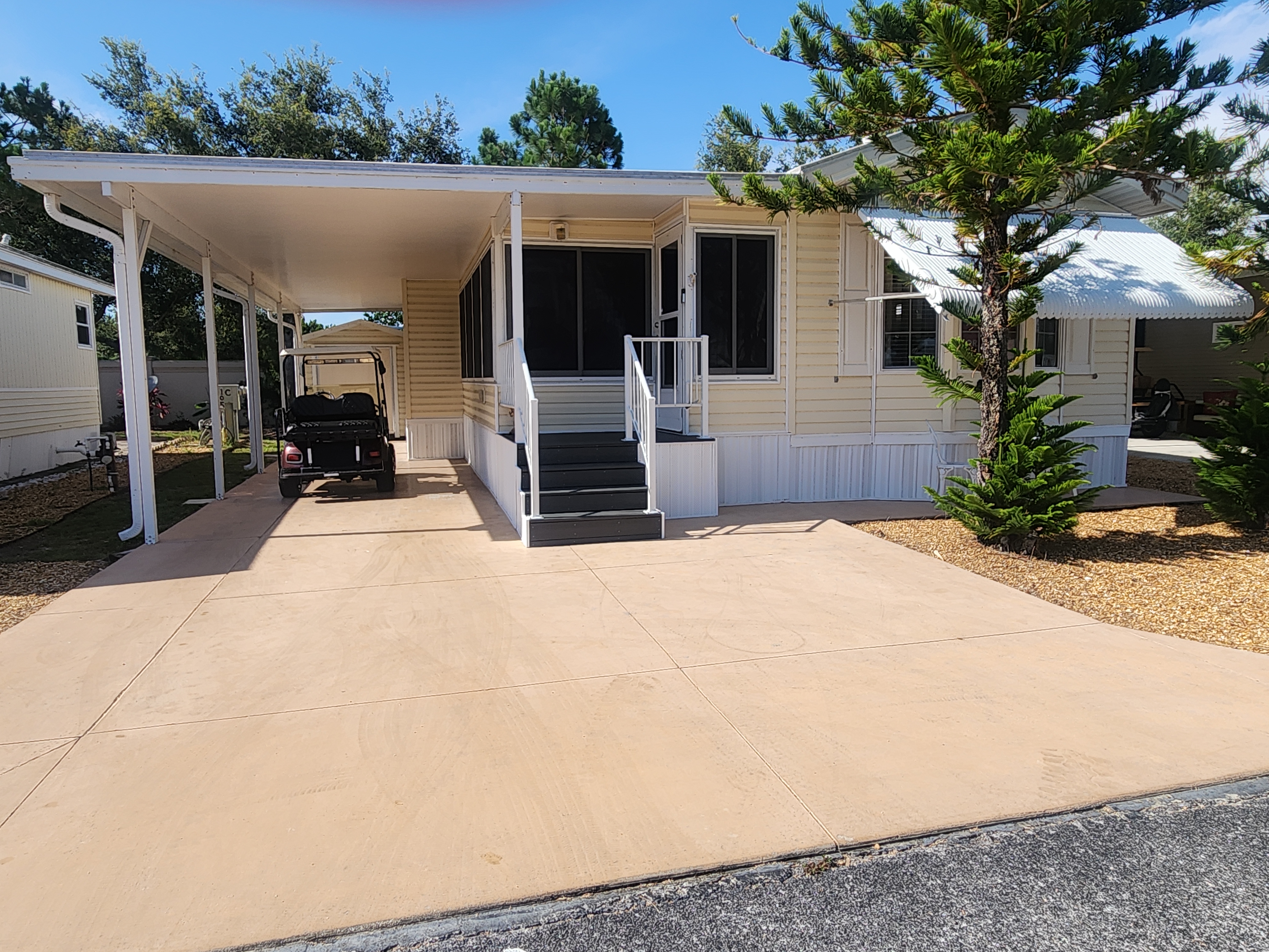 6633 53rd Ave E, Lot C106, Bradenton, Florida 34203, 2 Bedrooms Bedrooms, ,1 BathroomBathrooms,55-Plus Mobile Home,For Sale,53rd Ave E, Lot C106,4967