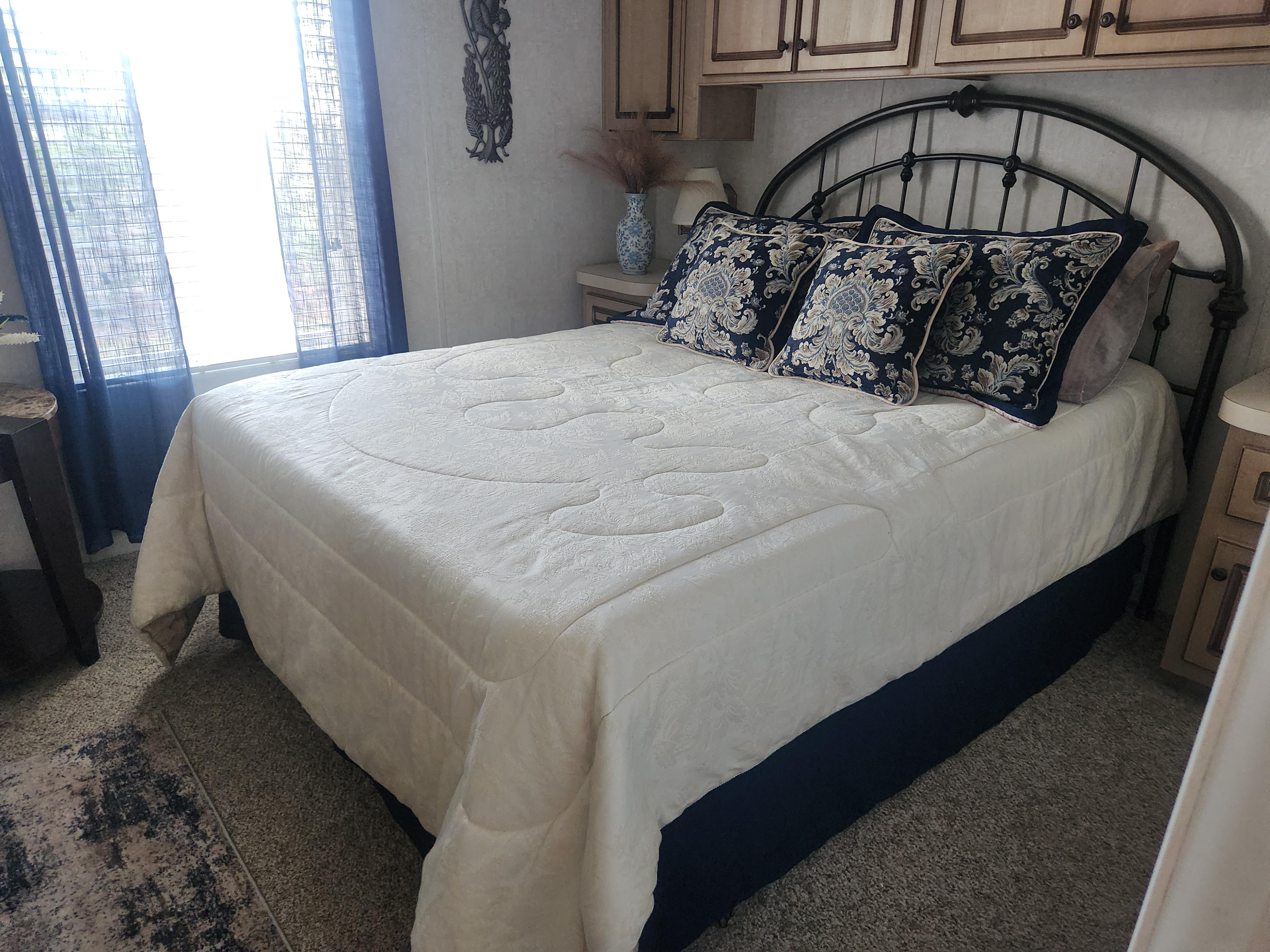 6633 53rd Ave E, Lot C106, Bradenton, Florida 34203, 2 Bedrooms Bedrooms, ,1 BathroomBathrooms,55-Plus Mobile Home,For Sale,53rd Ave E, Lot C106,4967