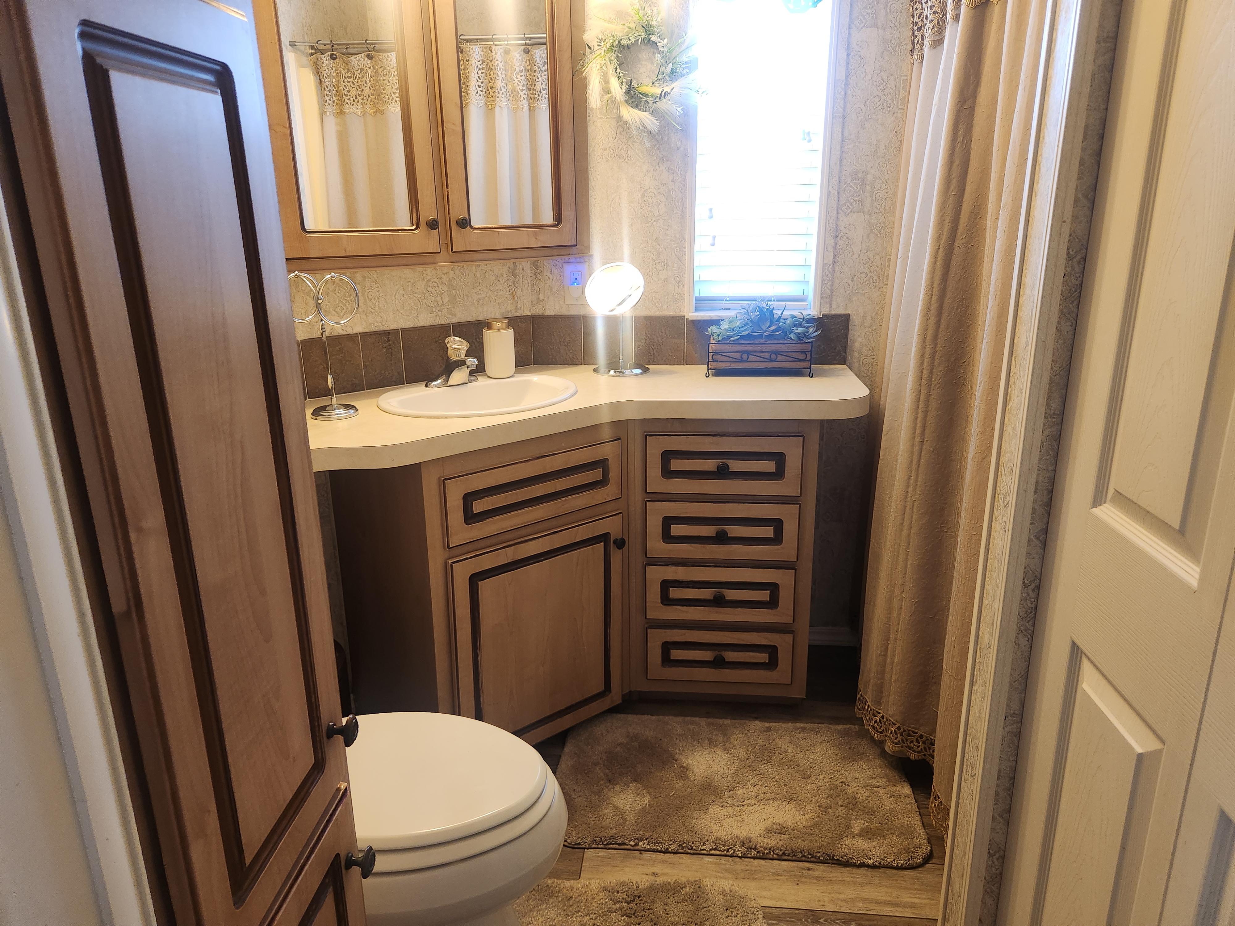 6633 53rd Ave E, Lot C106, Bradenton, Florida 34203, 2 Bedrooms Bedrooms, ,1 BathroomBathrooms,55-Plus Mobile Home,For Sale,53rd Ave E, Lot C106,4967