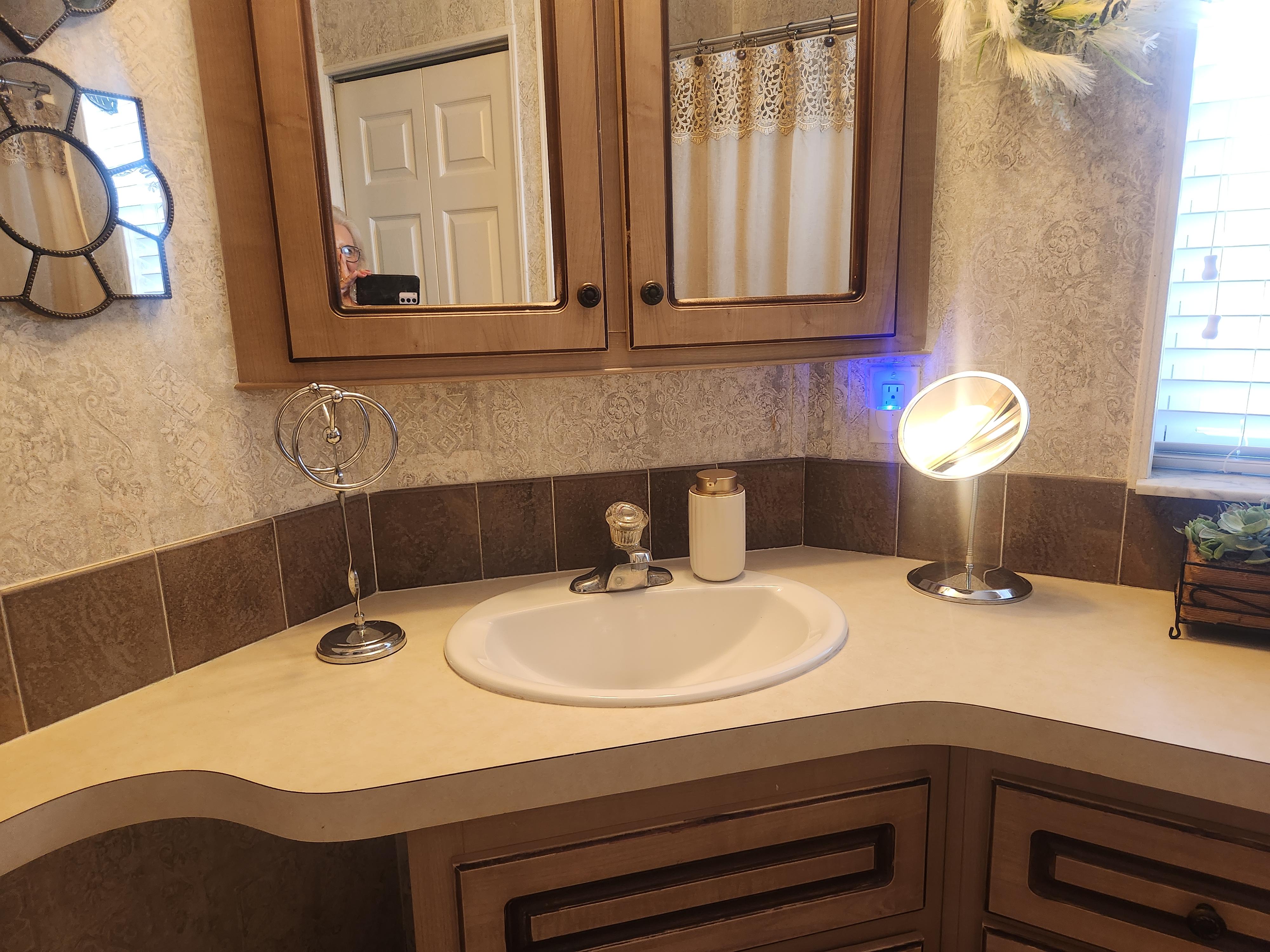 6633 53rd Ave E, Lot C106, Bradenton, Florida 34203, 2 Bedrooms Bedrooms, ,1 BathroomBathrooms,55-Plus Mobile Home,For Sale,53rd Ave E, Lot C106,4967