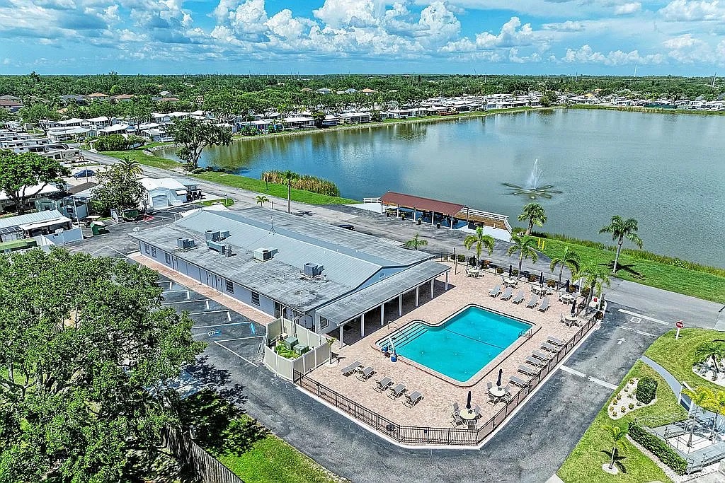 6633 53rd Ave E, Lot C106, Bradenton, Florida 34203, 2 Bedrooms Bedrooms, ,1 BathroomBathrooms,55-Plus Mobile Home,For Sale,53rd Ave E, Lot C106,4967