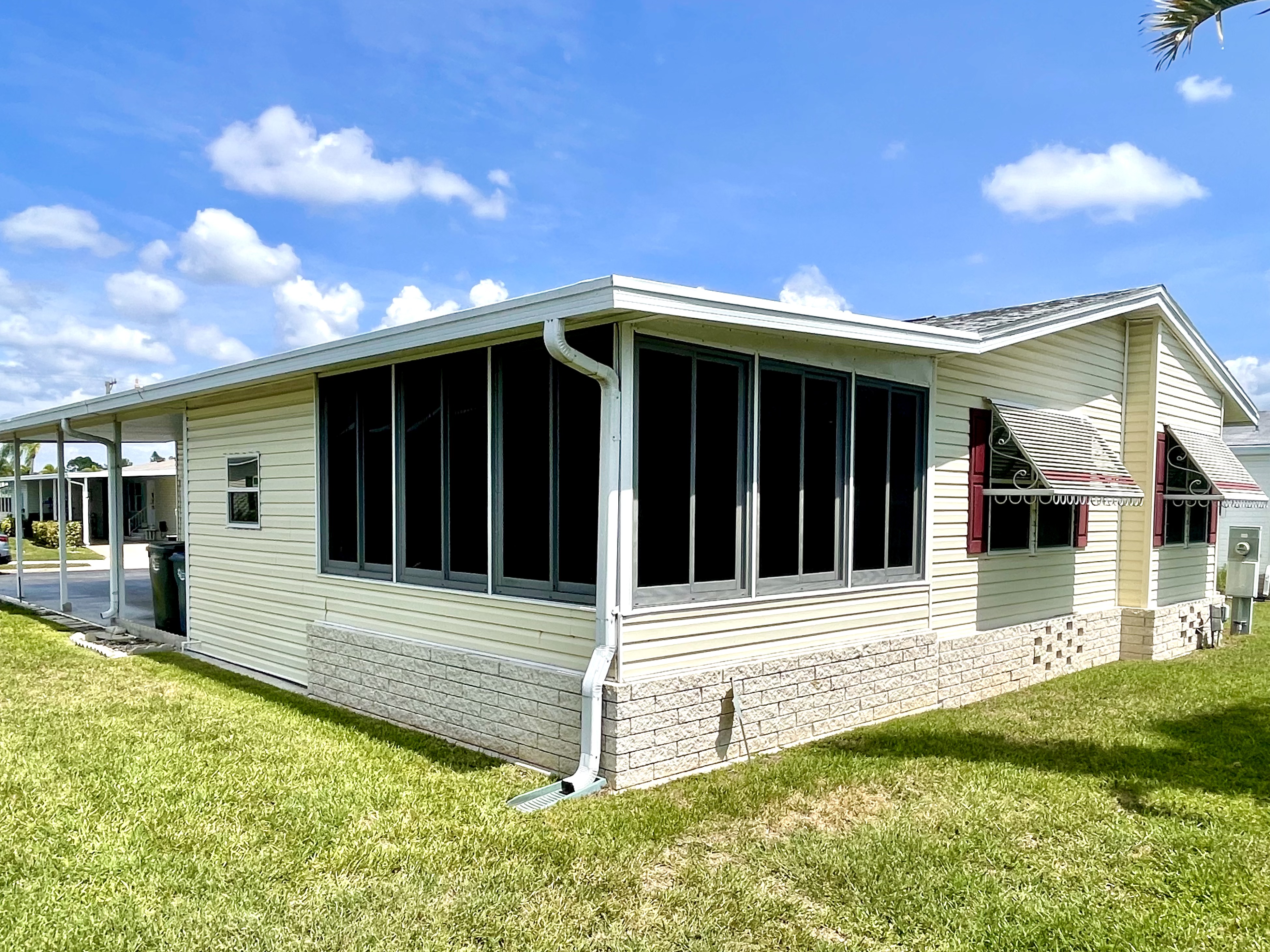8619 28th Ave E, Palmetto, Florida 34221, 2 Bedrooms Bedrooms, ,2 BathroomsBathrooms,55-Plus Mobile Home,For Sale,28th Ave E,4977