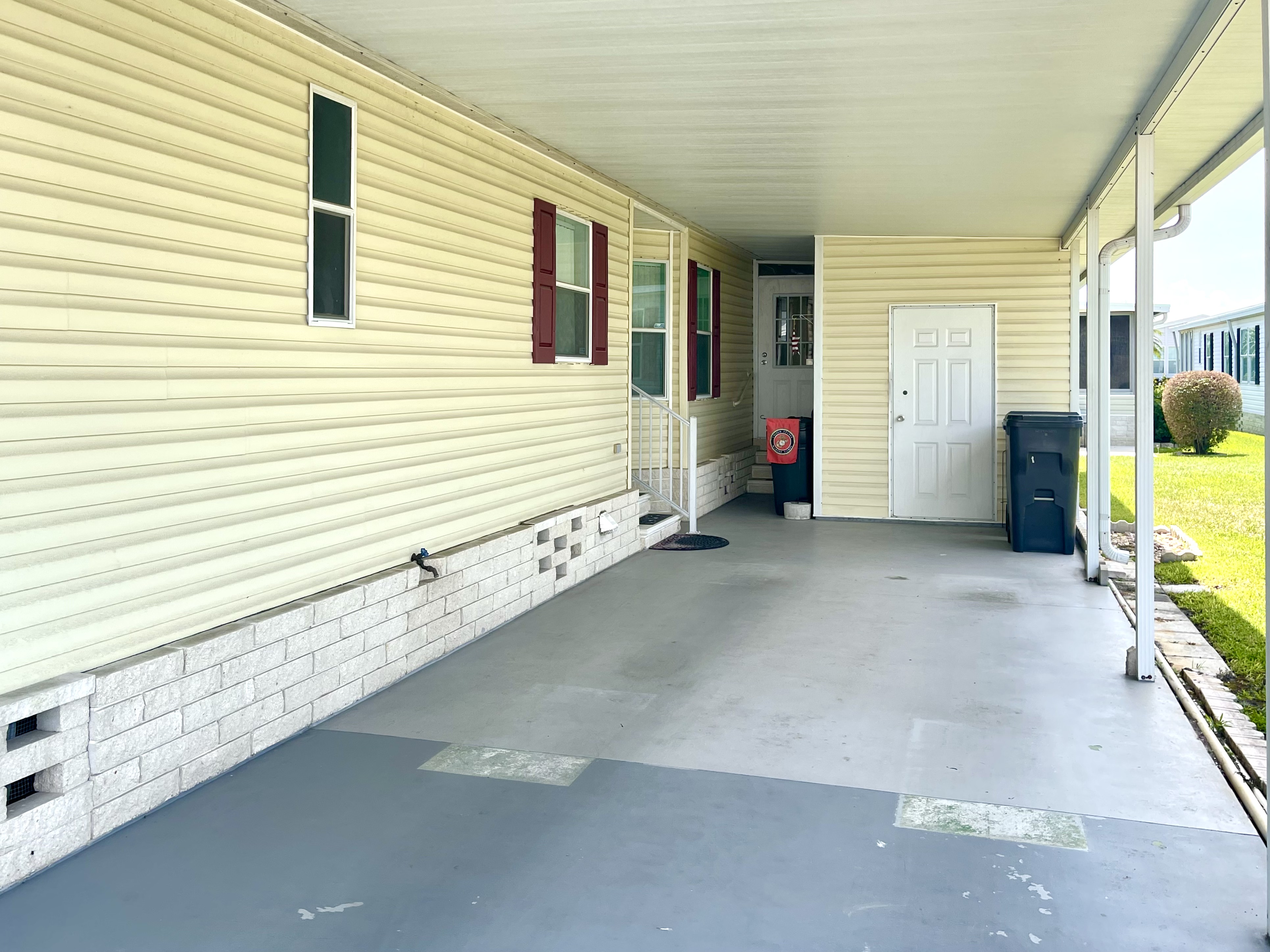 8619 28th Ave E, Palmetto, Florida 34221, 2 Bedrooms Bedrooms, ,2 BathroomsBathrooms,55-Plus Mobile Home,For Sale,28th Ave E,4977