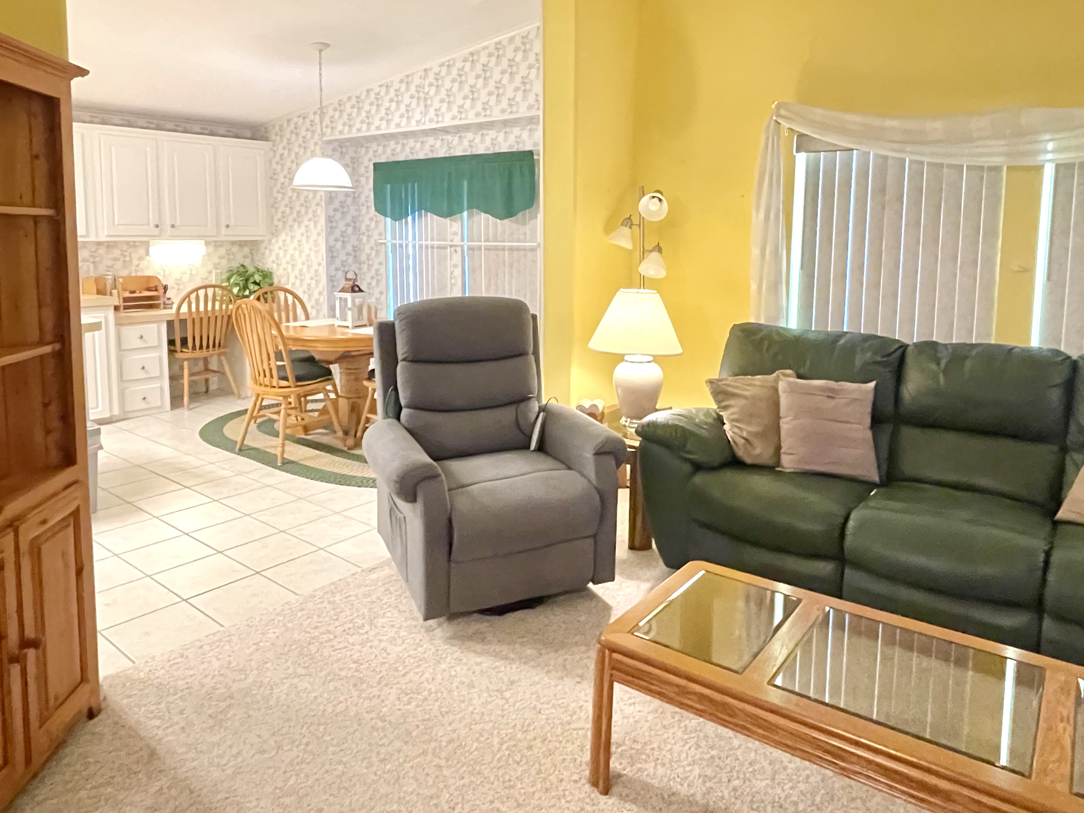 8619 28th Ave E, Palmetto, Florida 34221, 2 Bedrooms Bedrooms, ,2 BathroomsBathrooms,55-Plus Mobile Home,For Sale,28th Ave E,4977