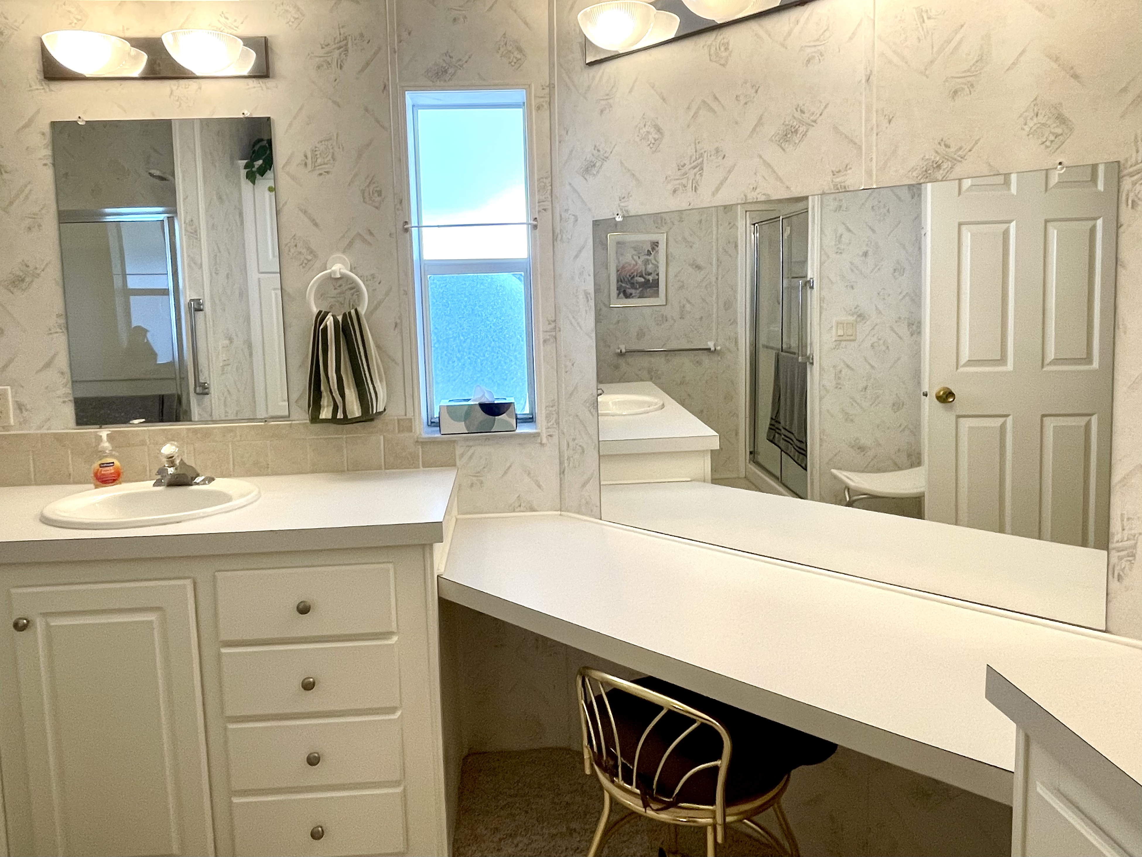 8619 28th Ave E, Palmetto, Florida 34221, 2 Bedrooms Bedrooms, ,2 BathroomsBathrooms,55-Plus Mobile Home,For Sale,28th Ave E,4977