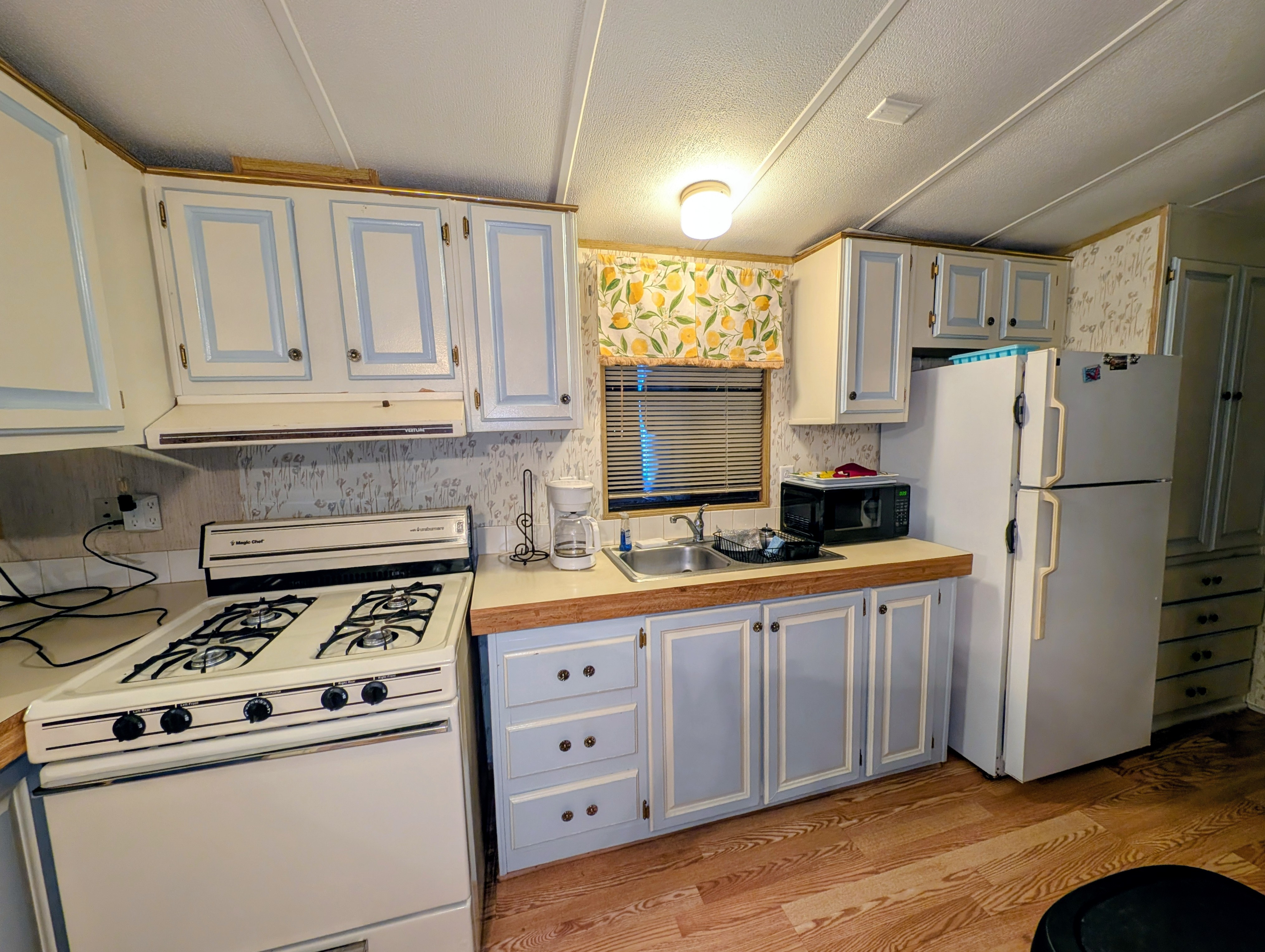 4130 Kahuna Ct, Ruskin, Florida 33570, 1 Bedroom Bedrooms, ,1 BathroomBathrooms,All - Age Mobile Home,For Sale,Kahuna Ct,4978