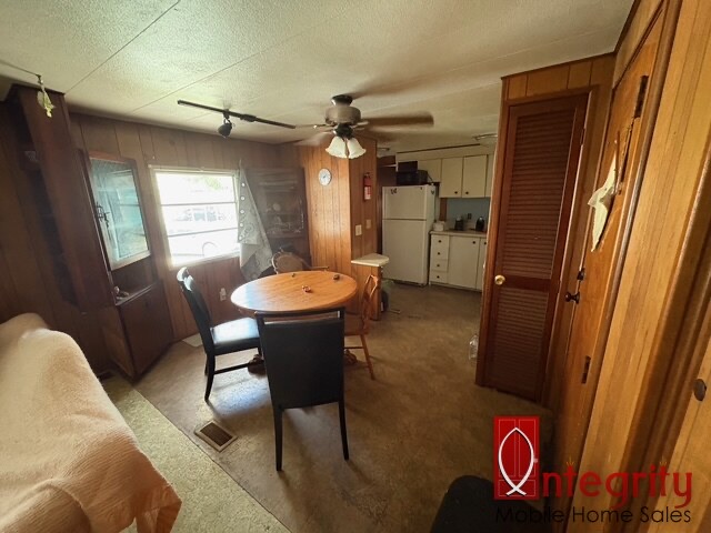 1300 Hand Ave, Lot F4, Ormond Beach, Florida 32174, 2 Bedrooms Bedrooms, ,2 BathroomsBathrooms,All - Age Mobile Home,For Sale,Hand Ave, Lot F4,4981