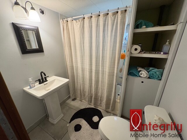 1300 Hand Ave, Lot F4, Ormond Beach, Florida 32174, 2 Bedrooms Bedrooms, ,2 BathroomsBathrooms,All - Age Mobile Home,For Sale,Hand Ave, Lot F4,4981