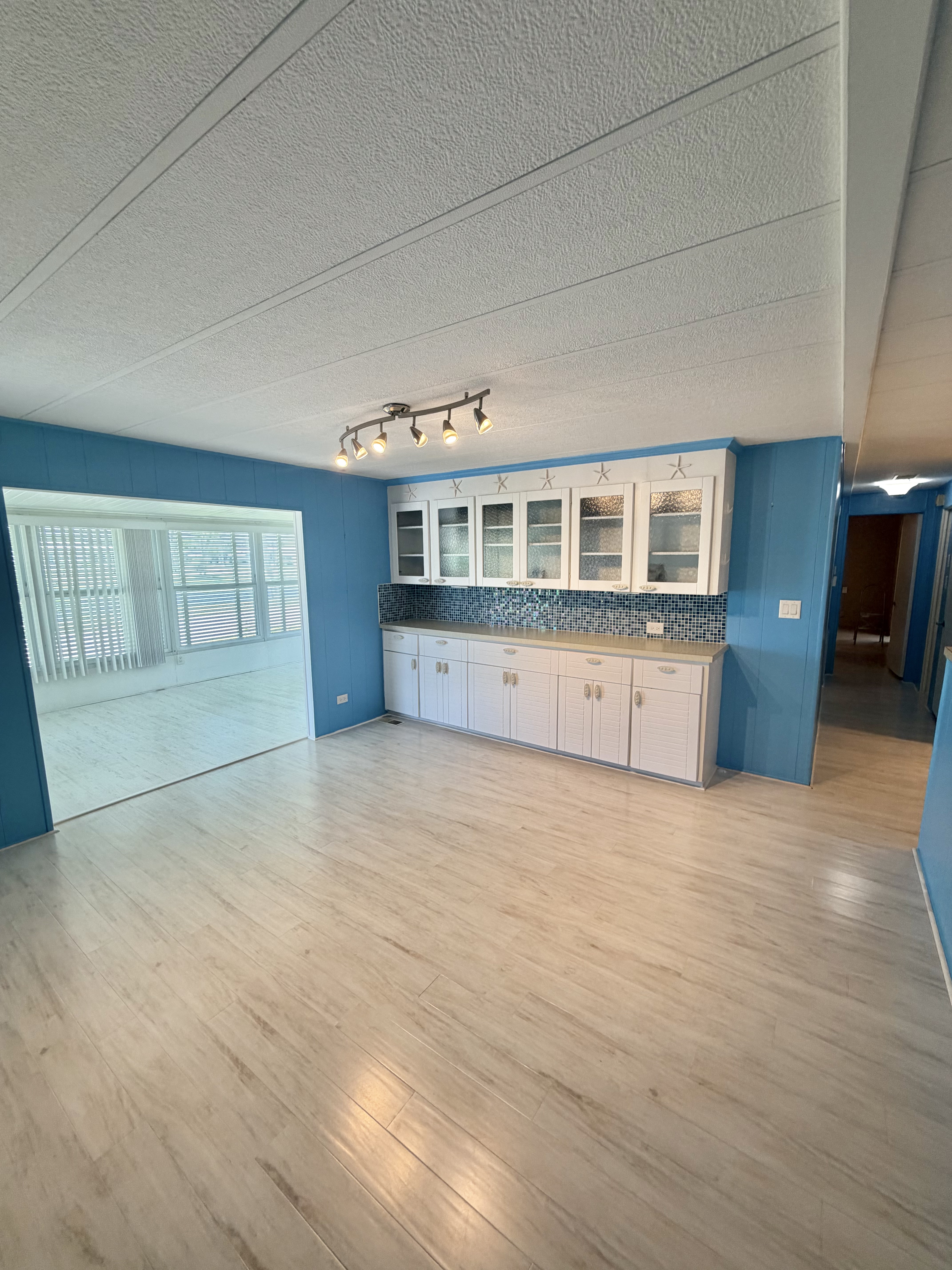 953 E Windemere Ave, Venice, Florida 34285, 2 Bedrooms Bedrooms, ,2 BathroomsBathrooms,55-Plus Mobile Home,For Sale,E Windemere Ave,4982