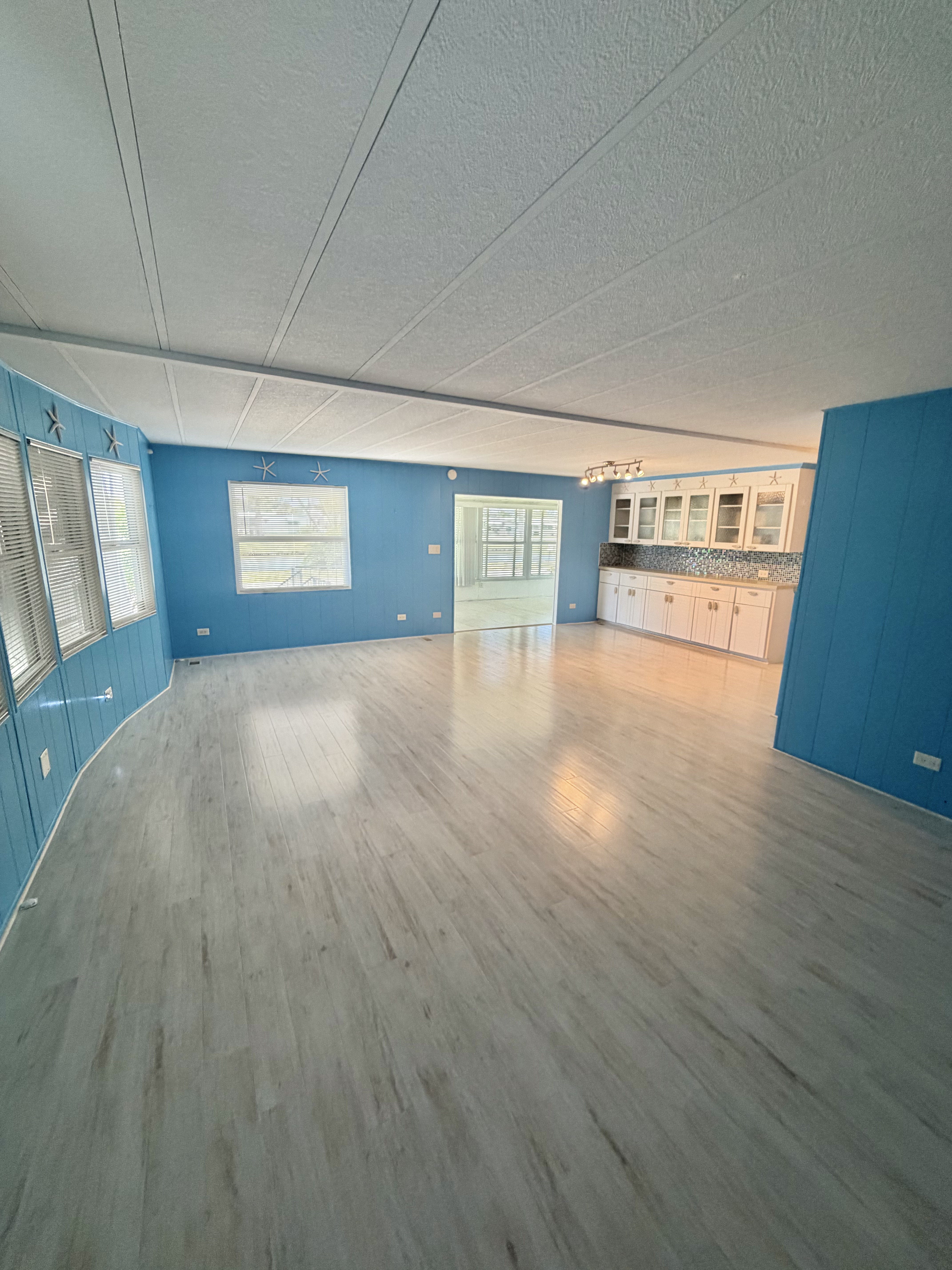 953 E Windemere Ave, Venice, Florida 34285, 2 Bedrooms Bedrooms, ,2 BathroomsBathrooms,55-Plus Mobile Home,For Sale,E Windemere Ave,4982