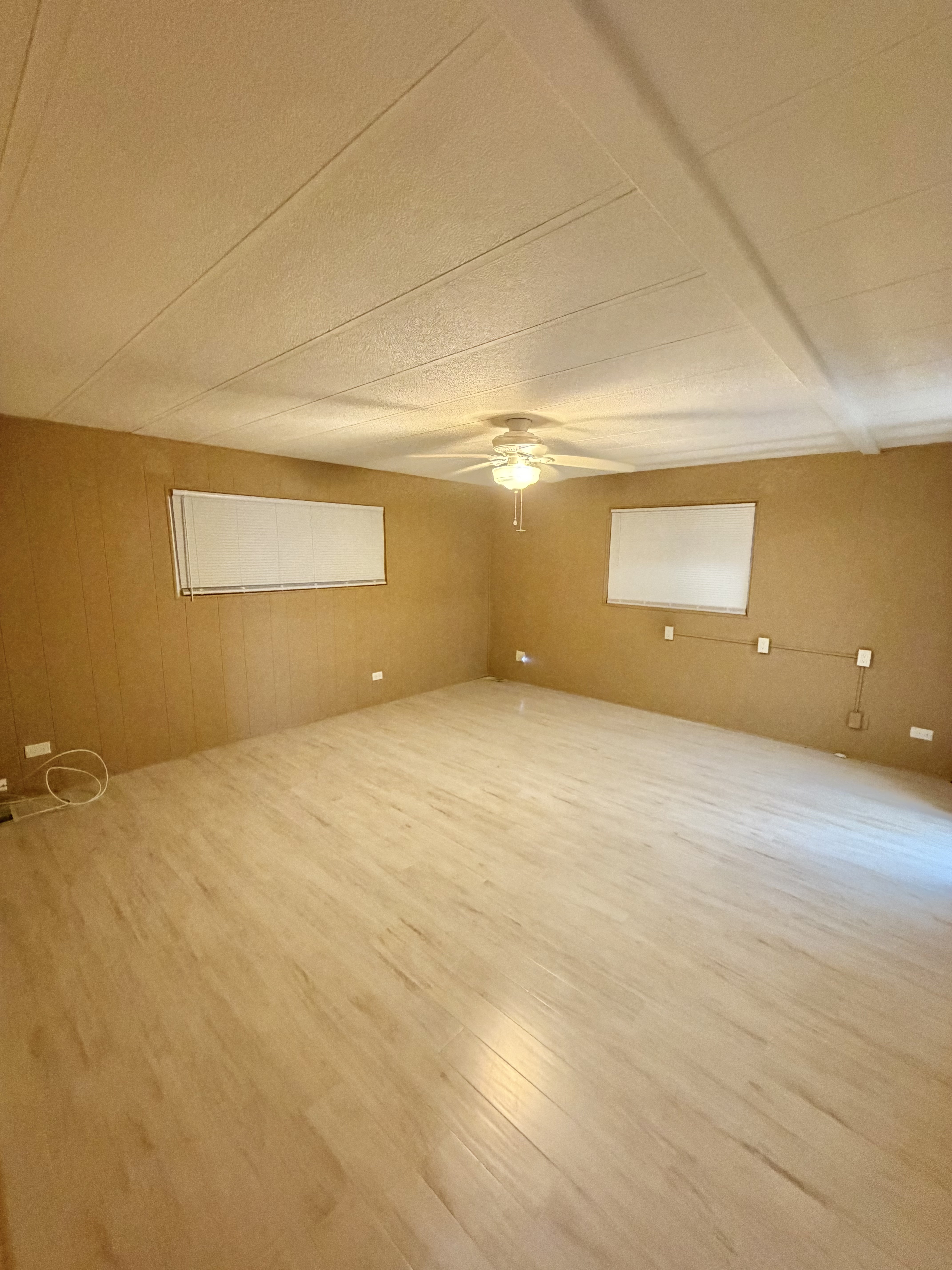 953 E Windemere Ave, Venice, Florida 34285, 2 Bedrooms Bedrooms, ,2 BathroomsBathrooms,55-Plus Mobile Home,For Sale,E Windemere Ave,4982