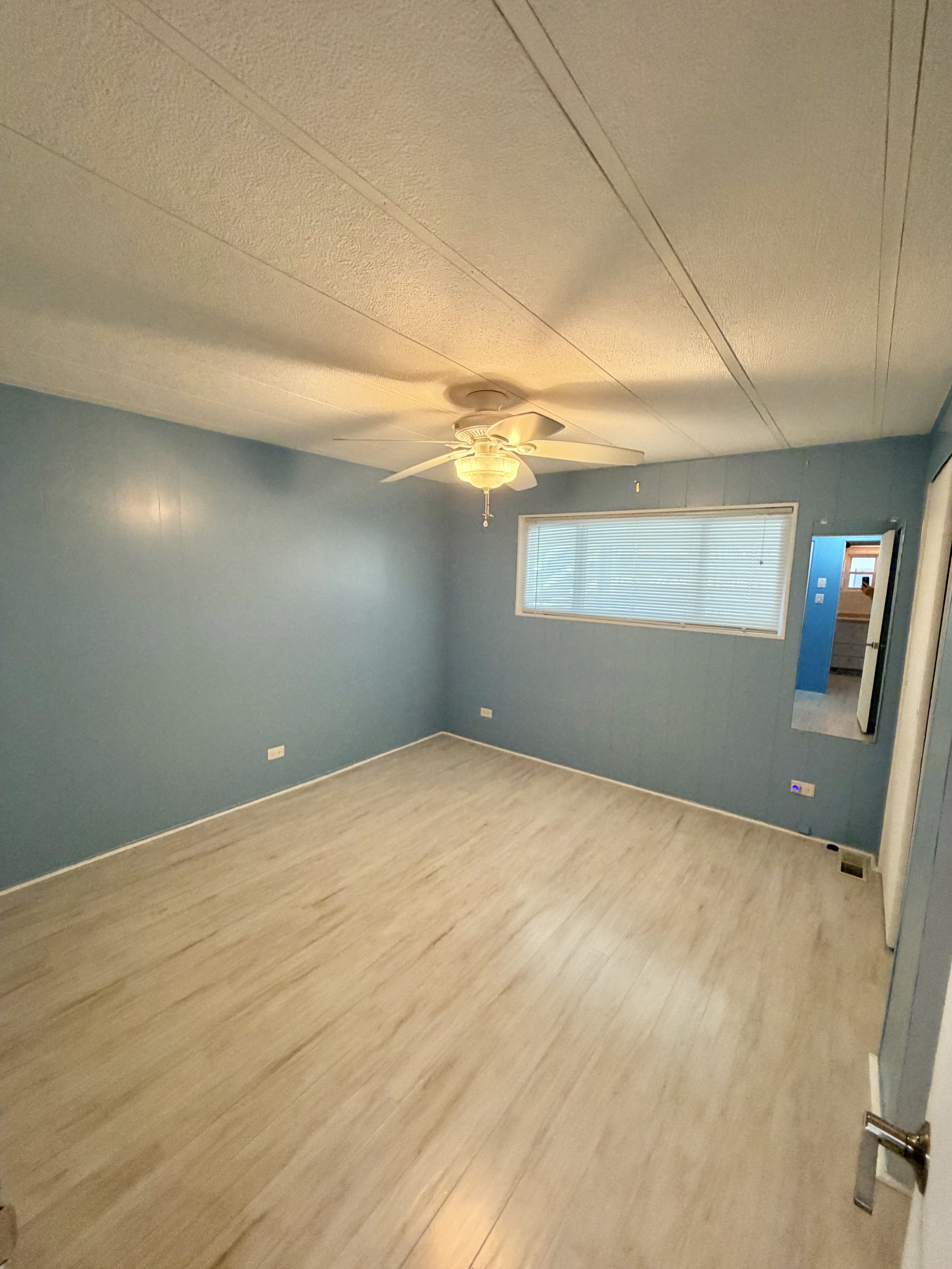 953 E Windemere Ave, Venice, Florida 34285, 2 Bedrooms Bedrooms, ,2 BathroomsBathrooms,55-Plus Mobile Home,For Sale,E Windemere Ave,4982