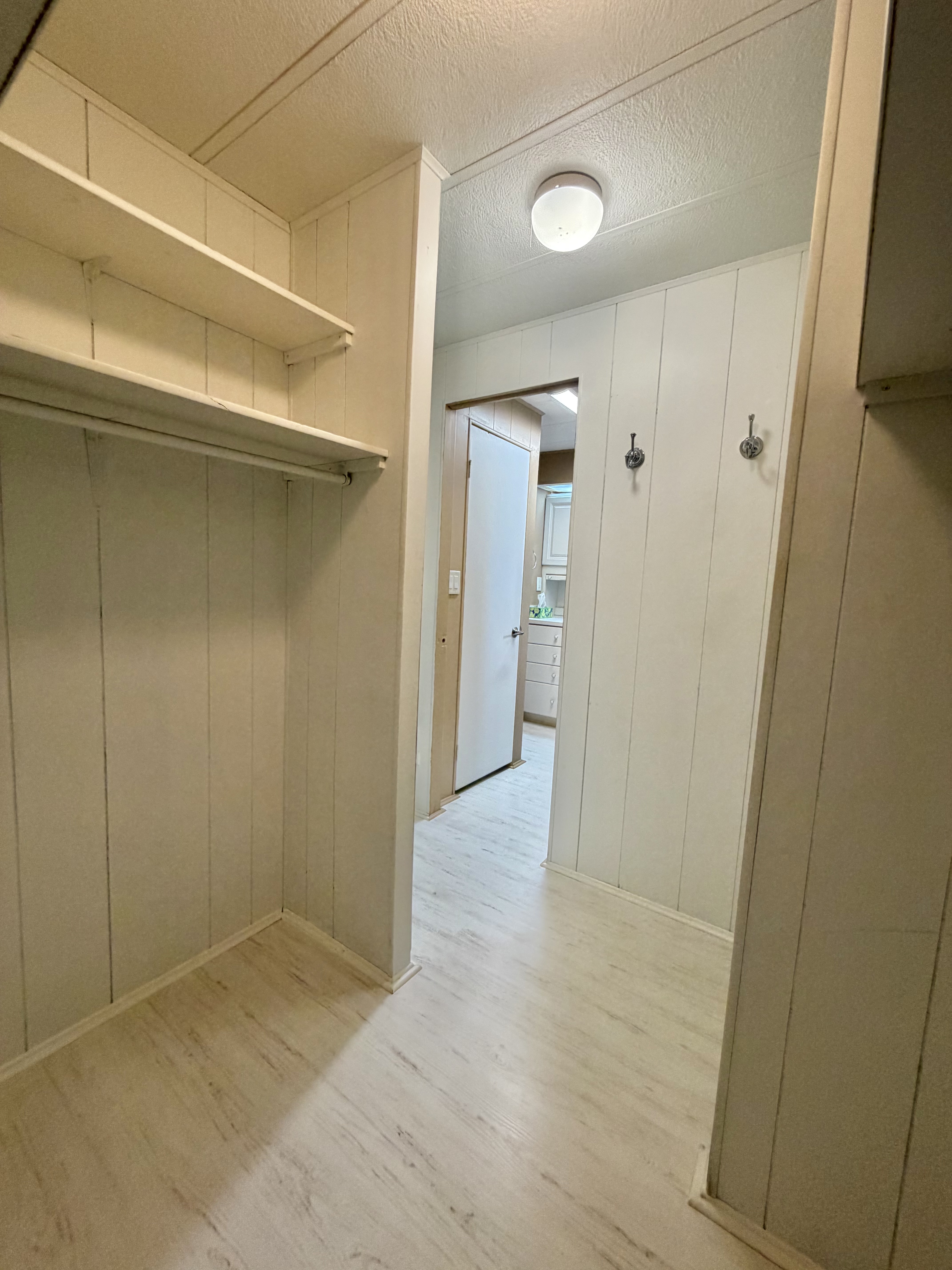 953 E Windemere Ave, Venice, Florida 34285, 2 Bedrooms Bedrooms, ,2 BathroomsBathrooms,55-Plus Mobile Home,For Sale,E Windemere Ave,4982