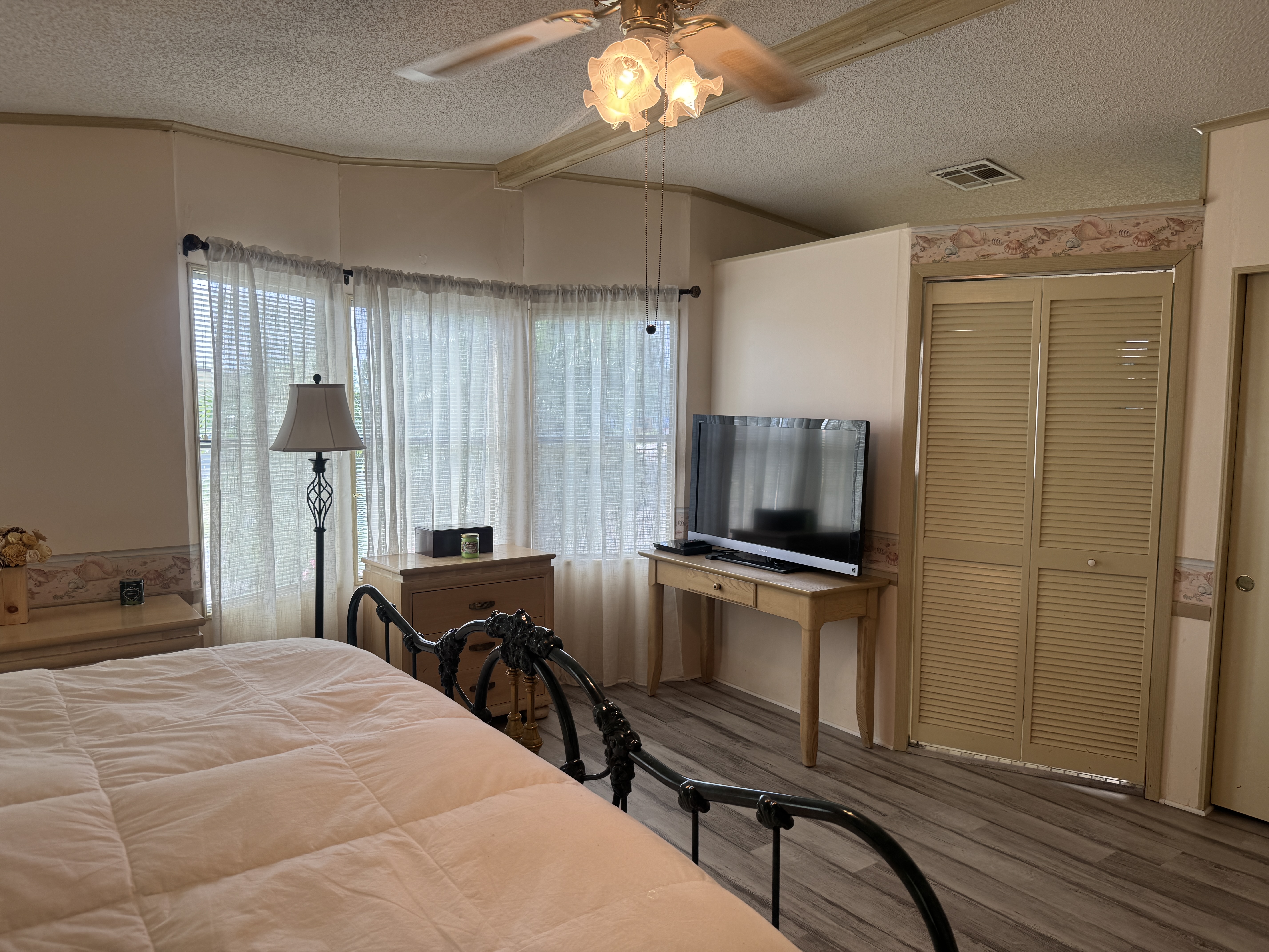 4115 Long Lake Way, Ellenton, Florida 34222, 2 Bedrooms Bedrooms, ,2 BathroomsBathrooms,55-Plus Mobile Home,For Sale,Long Lake Way,4984