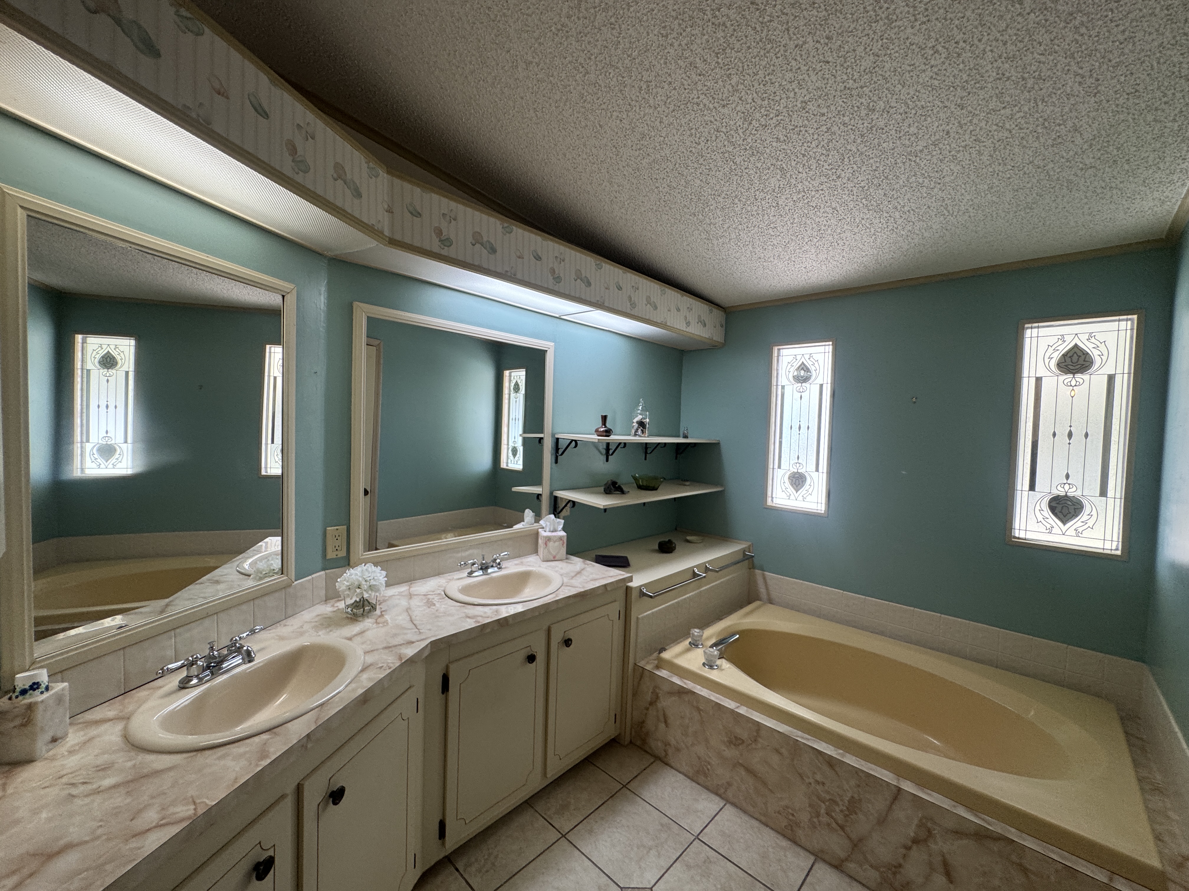 4115 Long Lake Way, Ellenton, Florida 34222, 2 Bedrooms Bedrooms, ,2 BathroomsBathrooms,55-Plus Mobile Home,For Sale,Long Lake Way,4984