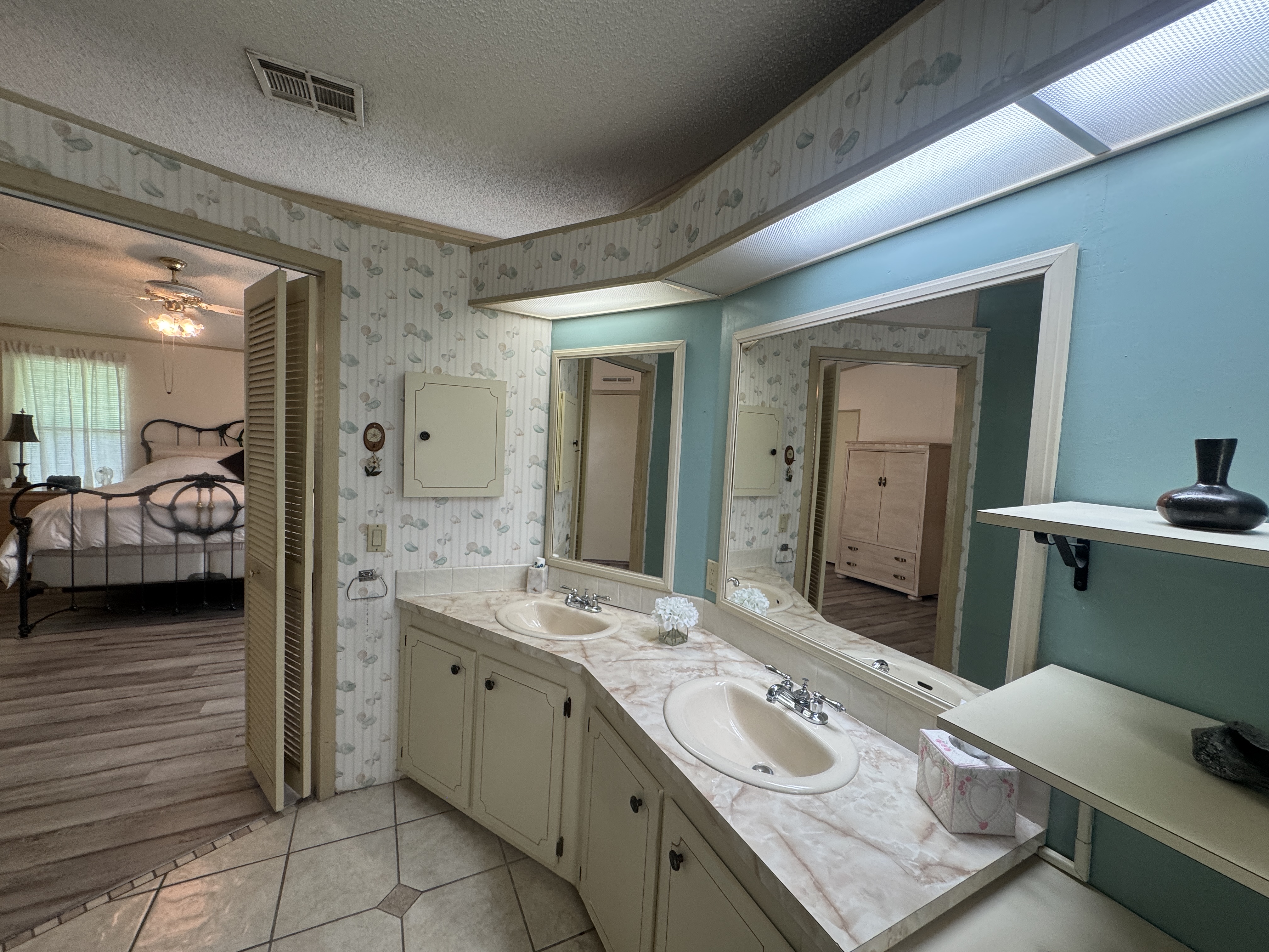 4115 Long Lake Way, Ellenton, Florida 34222, 2 Bedrooms Bedrooms, ,2 BathroomsBathrooms,55-Plus Mobile Home,For Sale,Long Lake Way,4984