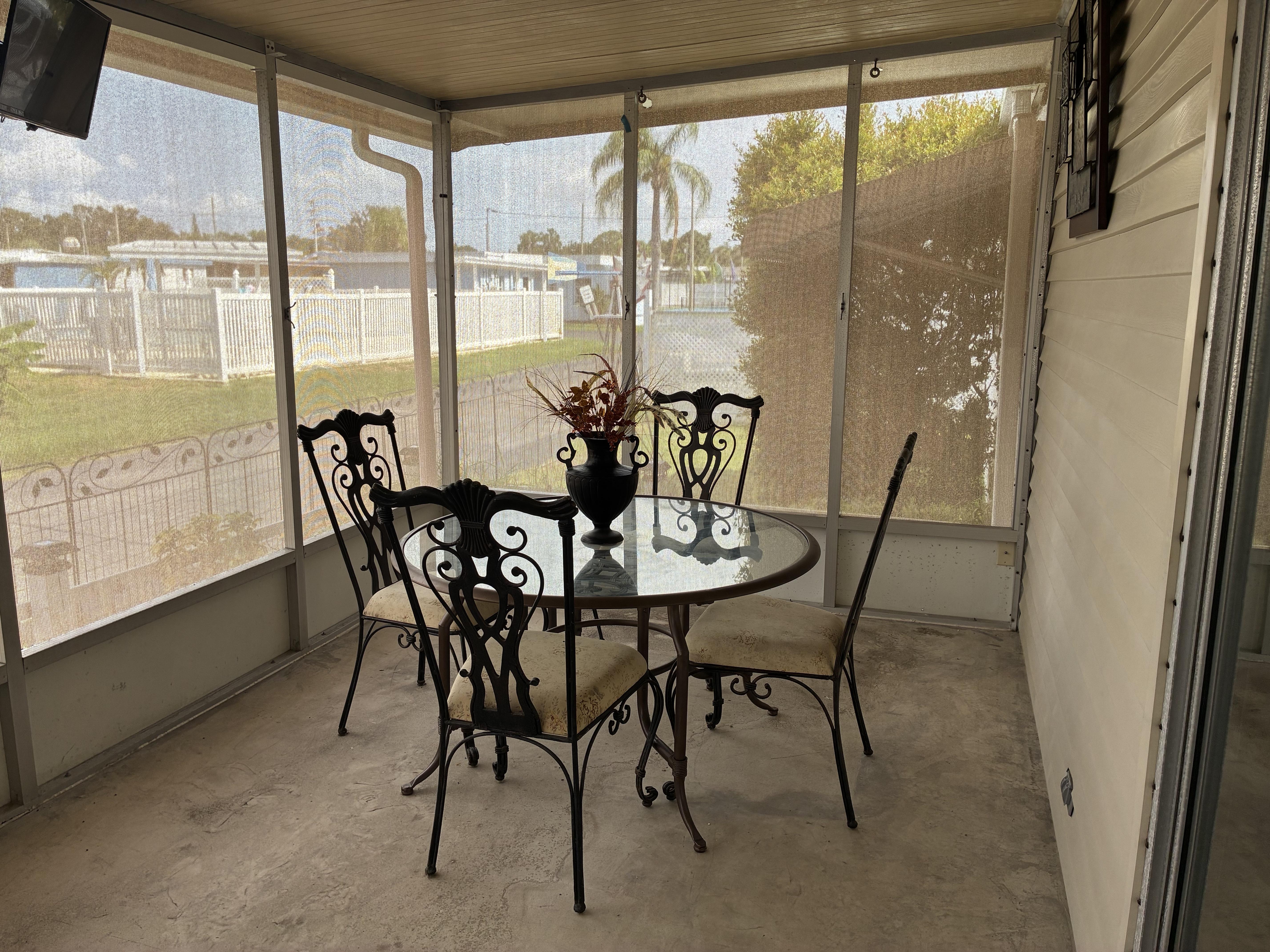7403 46th Ave N, Lot 70, St Petersburg, Florida 33709, 2 Bedrooms Bedrooms, ,2 BathroomsBathrooms,55-Plus Mobile Home,For Sale,46th Ave N, Lot 70,4985