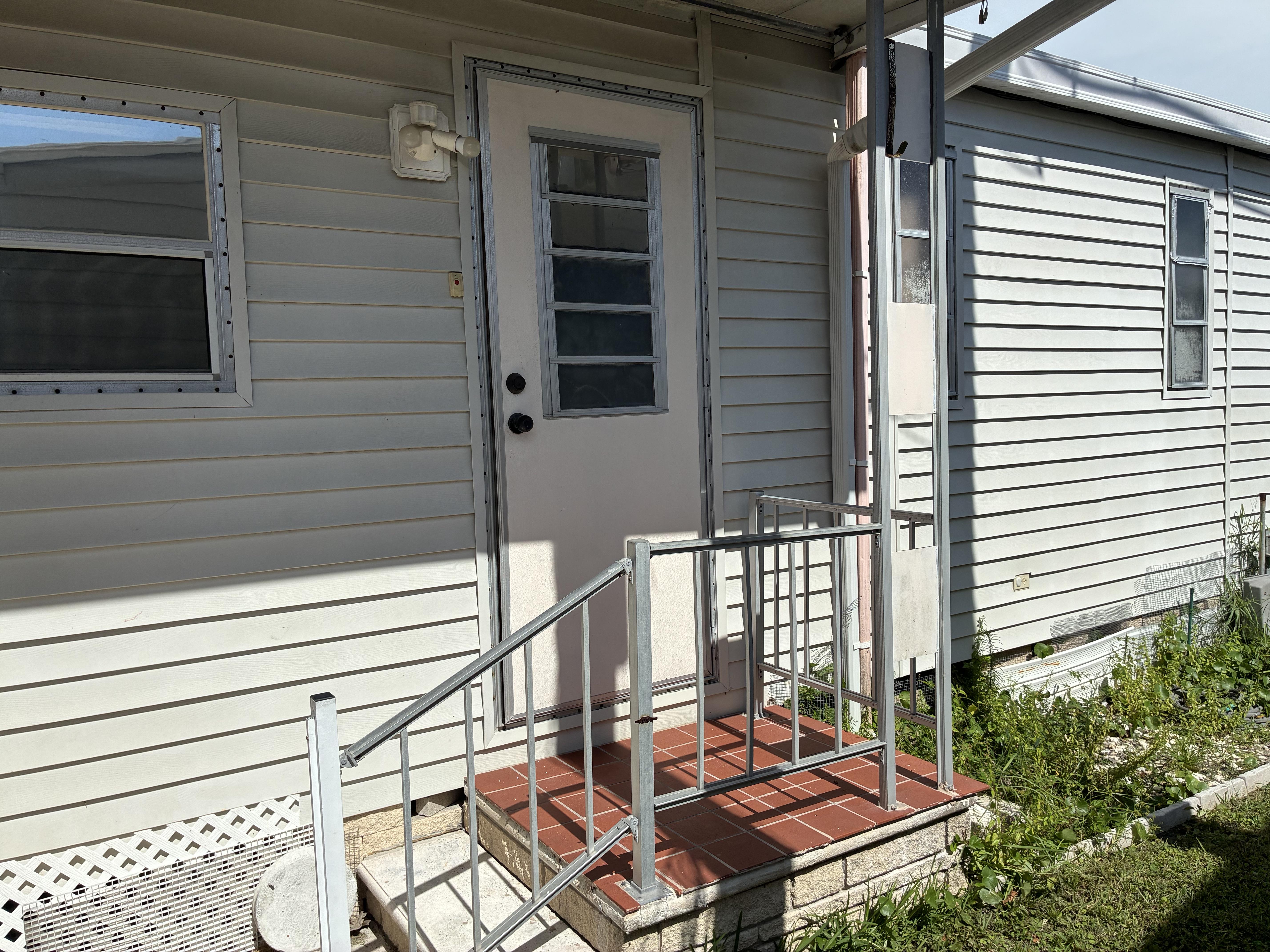 7403 46th Ave N, Lot 70, St Petersburg, Florida 33709, 2 Bedrooms Bedrooms, ,2 BathroomsBathrooms,55-Plus Mobile Home,For Sale,46th Ave N, Lot 70,4985