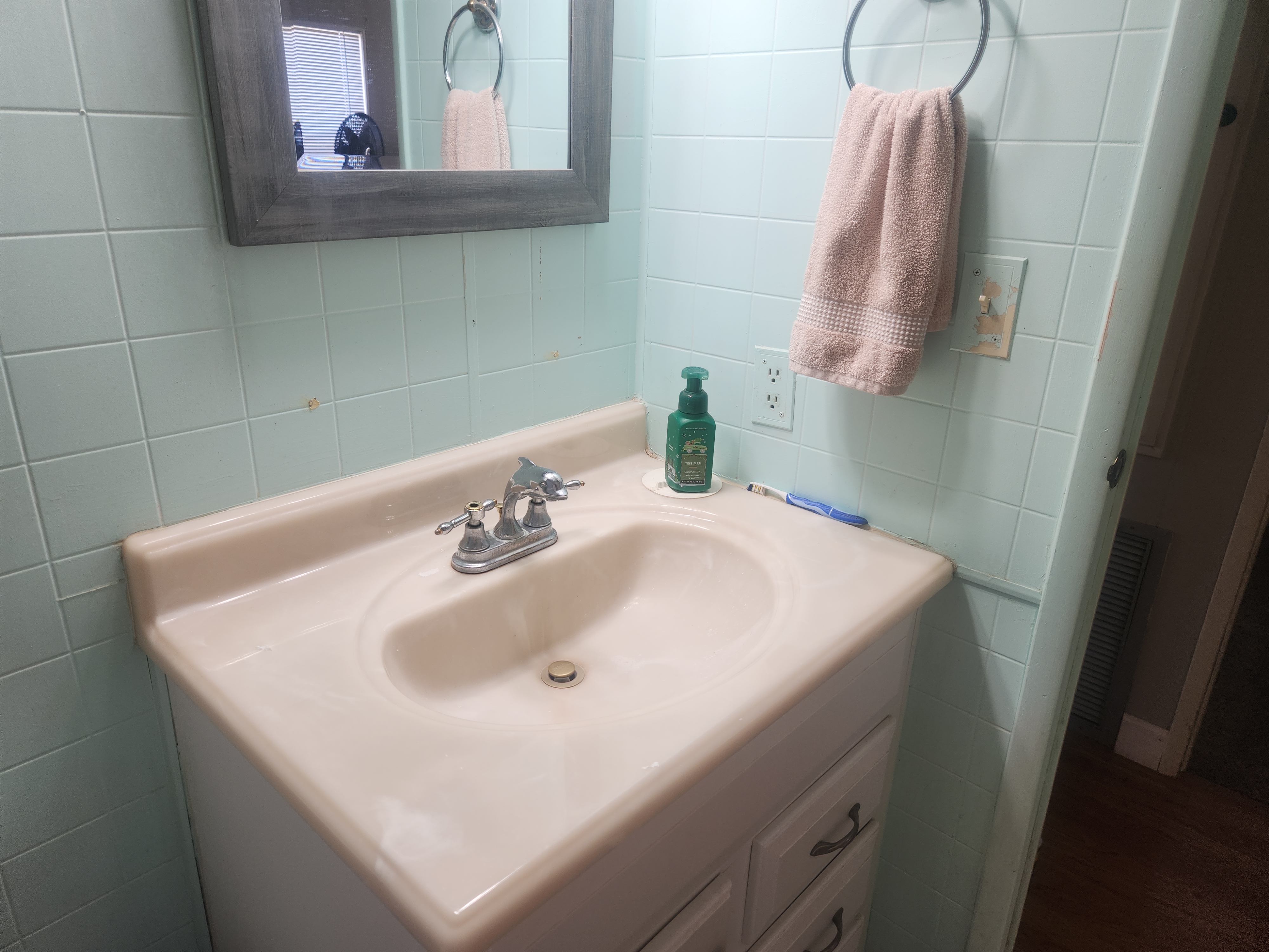 5027 Windmill Manor Ave, Bradenton, Florida 34203, 2 Bedrooms Bedrooms, ,2 BathroomsBathrooms,55-Plus Mobile Home,For Sale,Windmill Manor Ave,4993