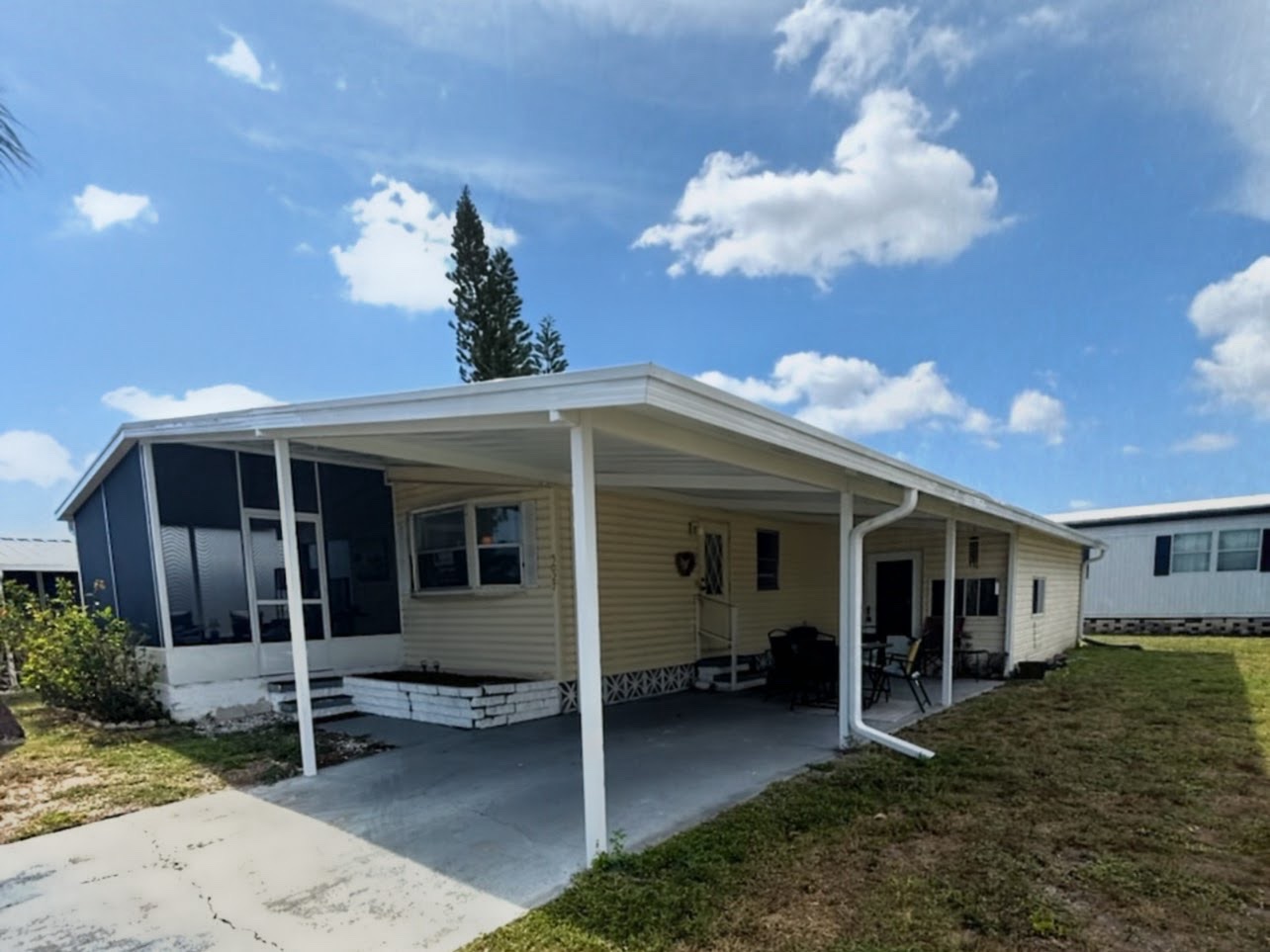 5027 Windmill Manor Ave, Bradenton, Florida 34203, 2 Bedrooms Bedrooms, ,2 BathroomsBathrooms,55-Plus Mobile Home,For Sale,Windmill Manor Ave,4993