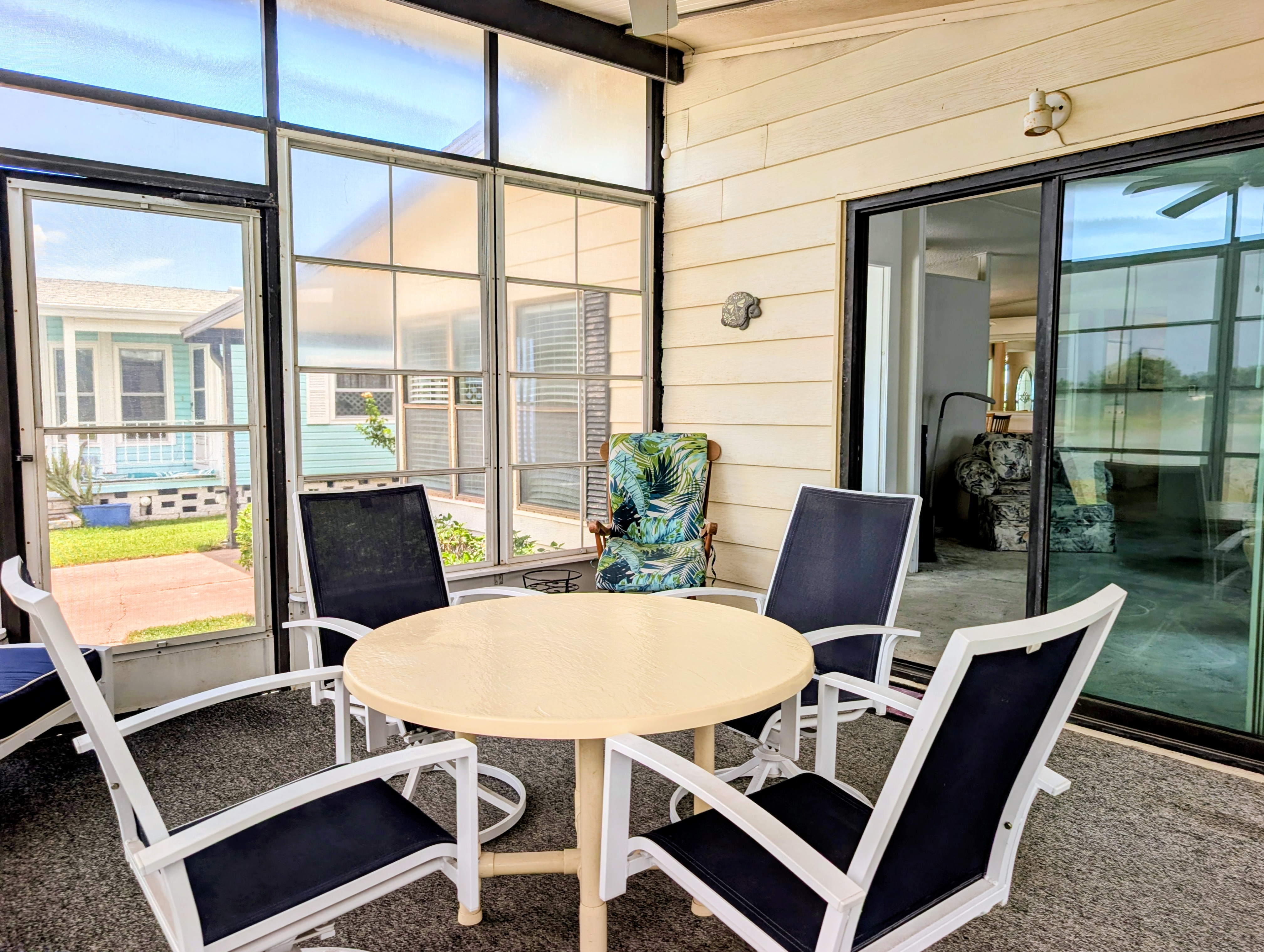 9841 Sucia Circle, Parrish, Florida 34219, 2 Bedrooms Bedrooms, ,2 BathroomsBathrooms,55-Plus Mobile Home,For Sale,Sucia Circle,4995