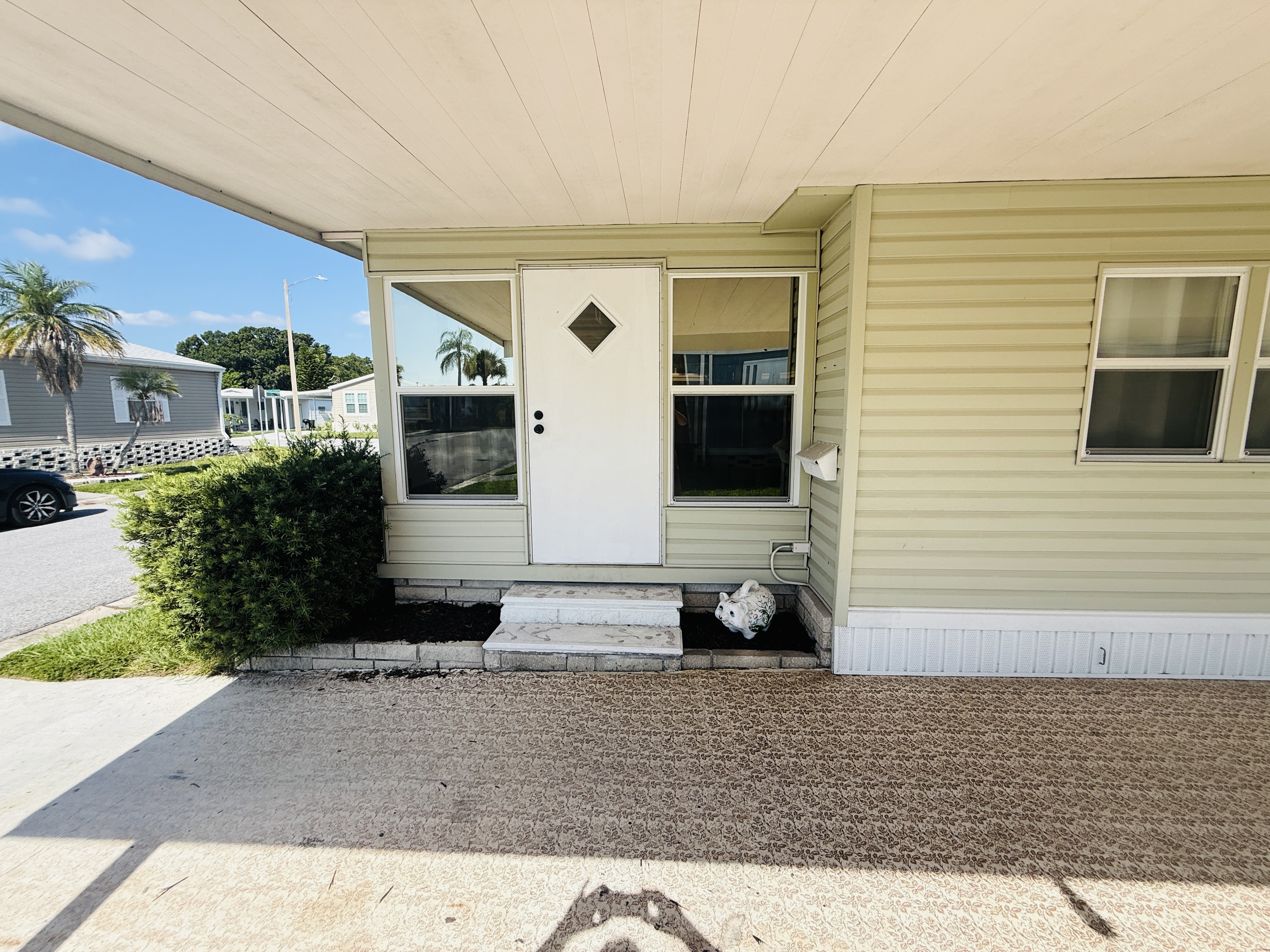 7001 142nd Ave N, Lot 32, Largo, Florida 33771, 2 Bedrooms Bedrooms, ,2 BathroomsBathrooms,55-Plus Mobile Home,For Sale,142nd Ave N, Lot 32,5002