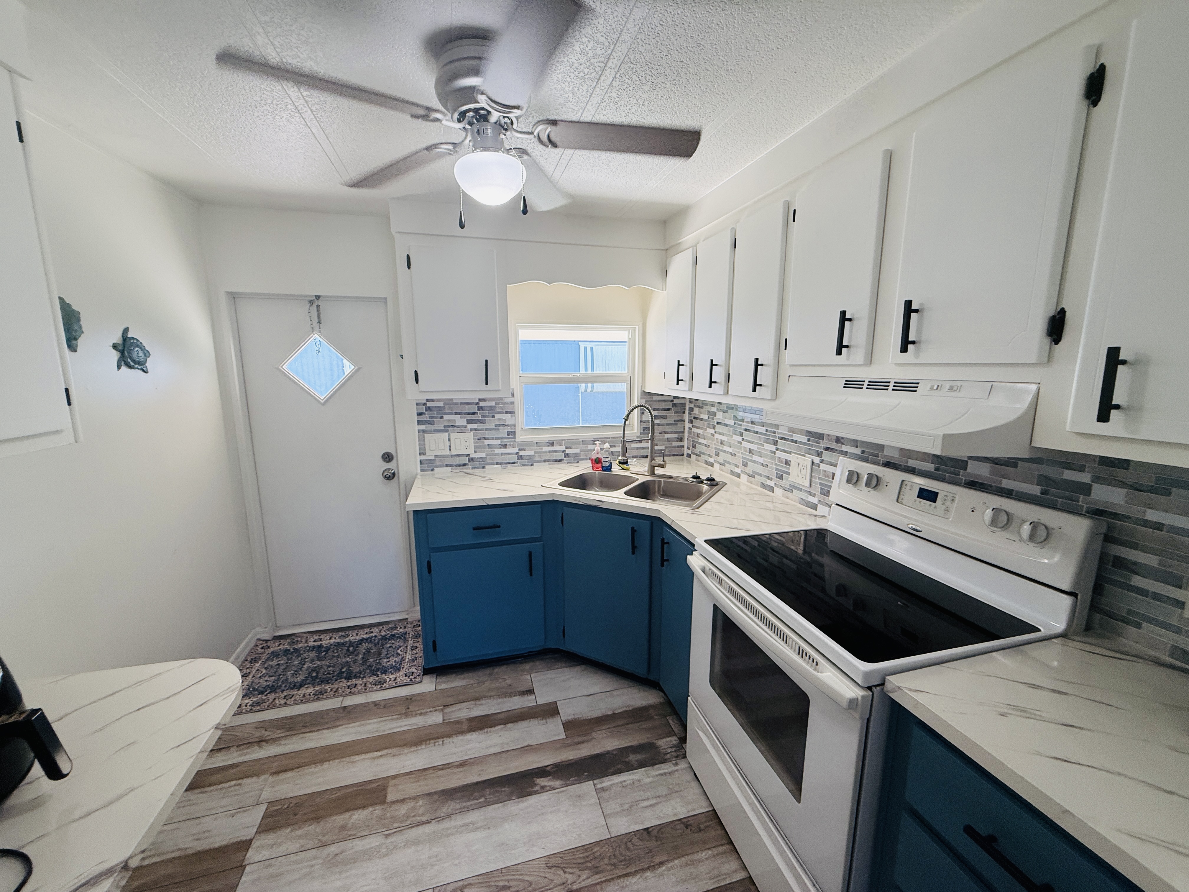 7001 142nd Ave N, Lot 32, Largo, Florida 33771, 2 Bedrooms Bedrooms, ,2 BathroomsBathrooms,55-Plus Mobile Home,For Sale,142nd Ave N, Lot 32,5002