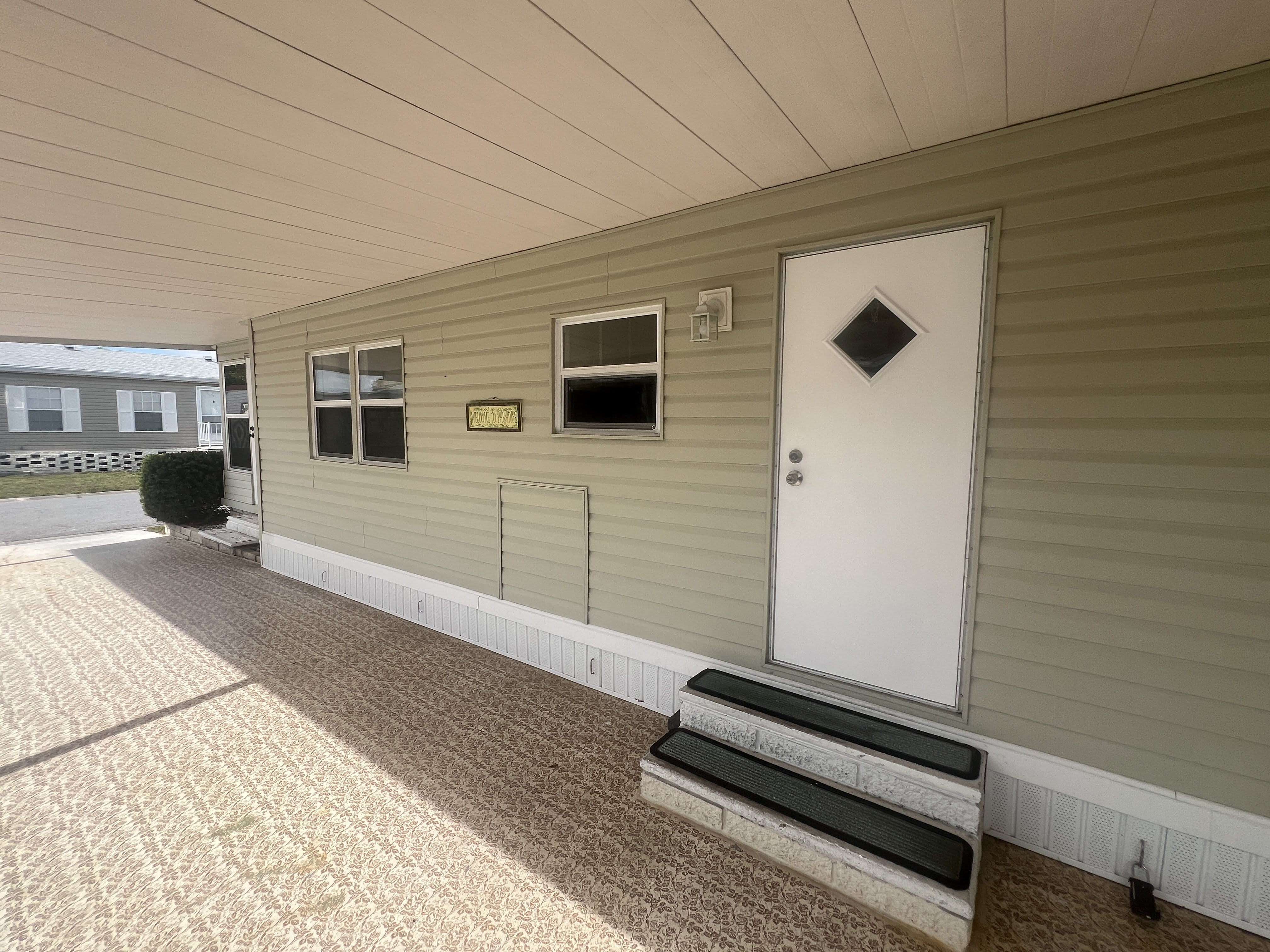 7001 142nd Ave N, Lot 32, Largo, Florida 33771, 2 Bedrooms Bedrooms, ,2 BathroomsBathrooms,55-Plus Mobile Home,For Sale,142nd Ave N, Lot 32,5002