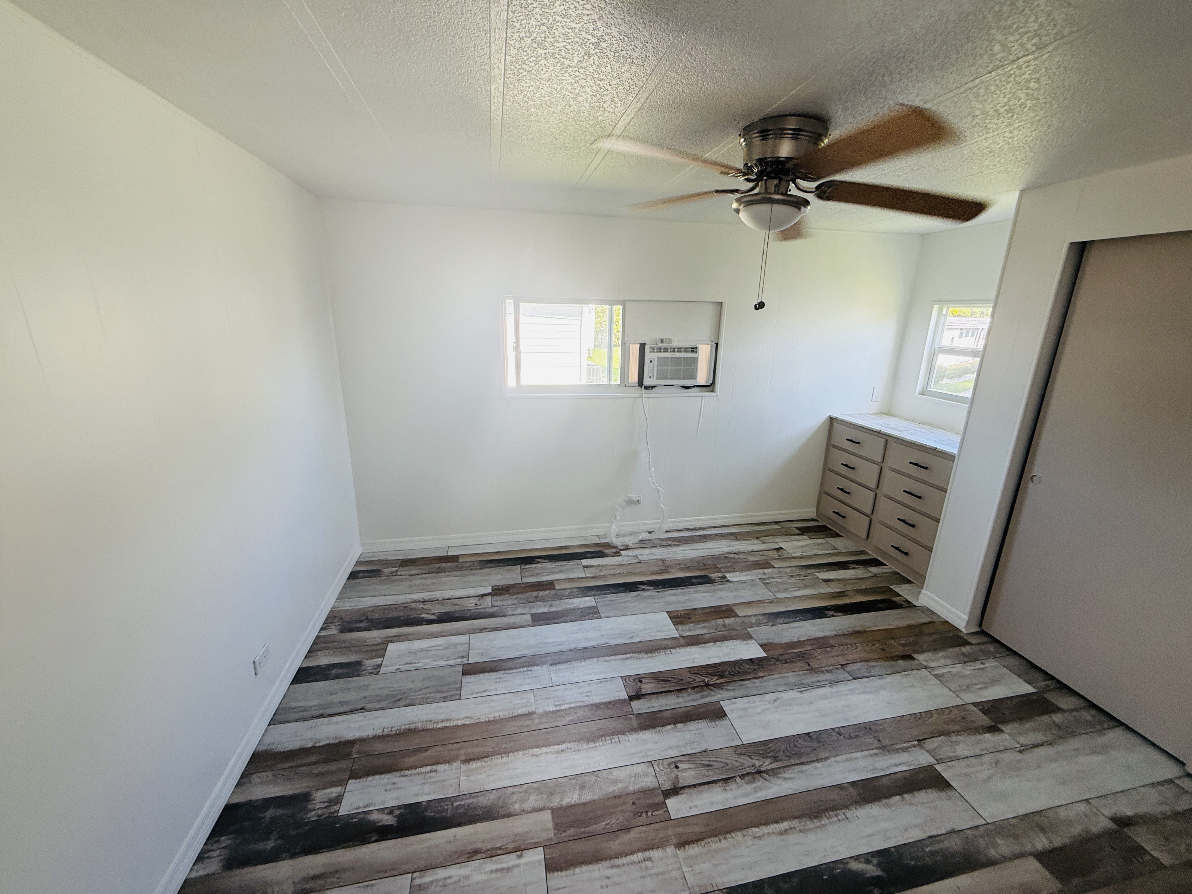 7001 142nd Ave N, Lot 32, Largo, Florida 33771, 2 Bedrooms Bedrooms, ,2 BathroomsBathrooms,55-Plus Mobile Home,For Sale,142nd Ave N, Lot 32,5002