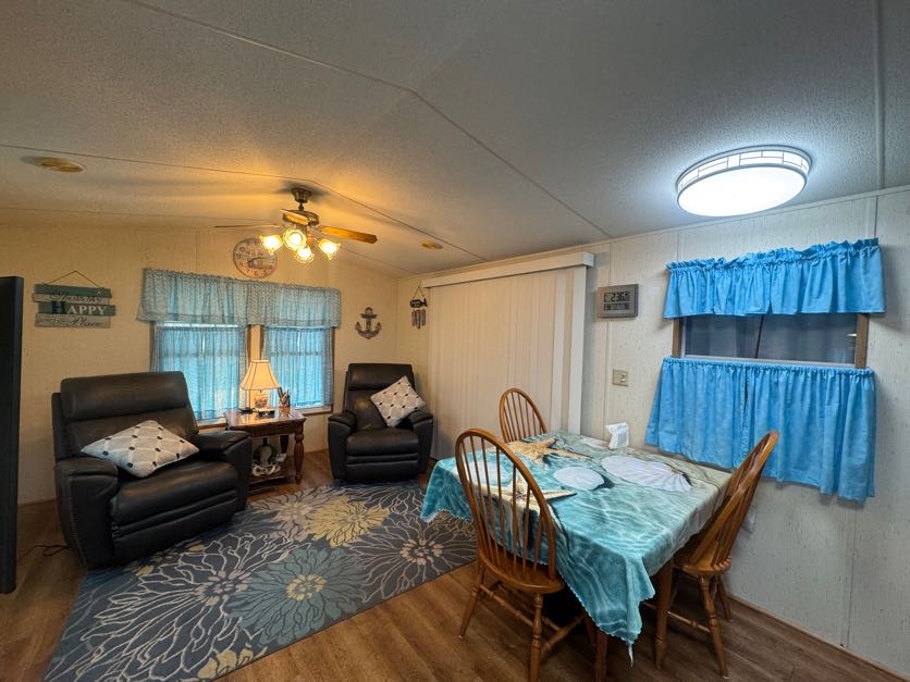 6633 53rd Ave E, Lot B19, Bradenton, Florida 34203, 1 Bedroom Bedrooms, ,1 BathroomBathrooms,55-Plus Mobile Home,For Sale,53rd Ave E, Lot B19,5009