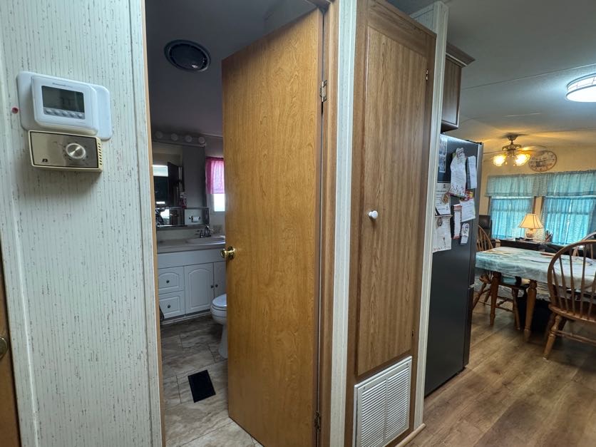 6633 53rd Ave E, Lot B19, Bradenton, Florida 34203, 1 Bedroom Bedrooms, ,1 BathroomBathrooms,55-Plus Mobile Home,For Sale,53rd Ave E, Lot B19,5009