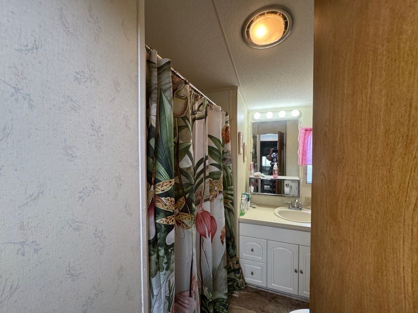 6633 53rd Ave E, Lot B19, Bradenton, Florida 34203, 1 Bedroom Bedrooms, ,1 BathroomBathrooms,55-Plus Mobile Home,For Sale,53rd Ave E, Lot B19,5009