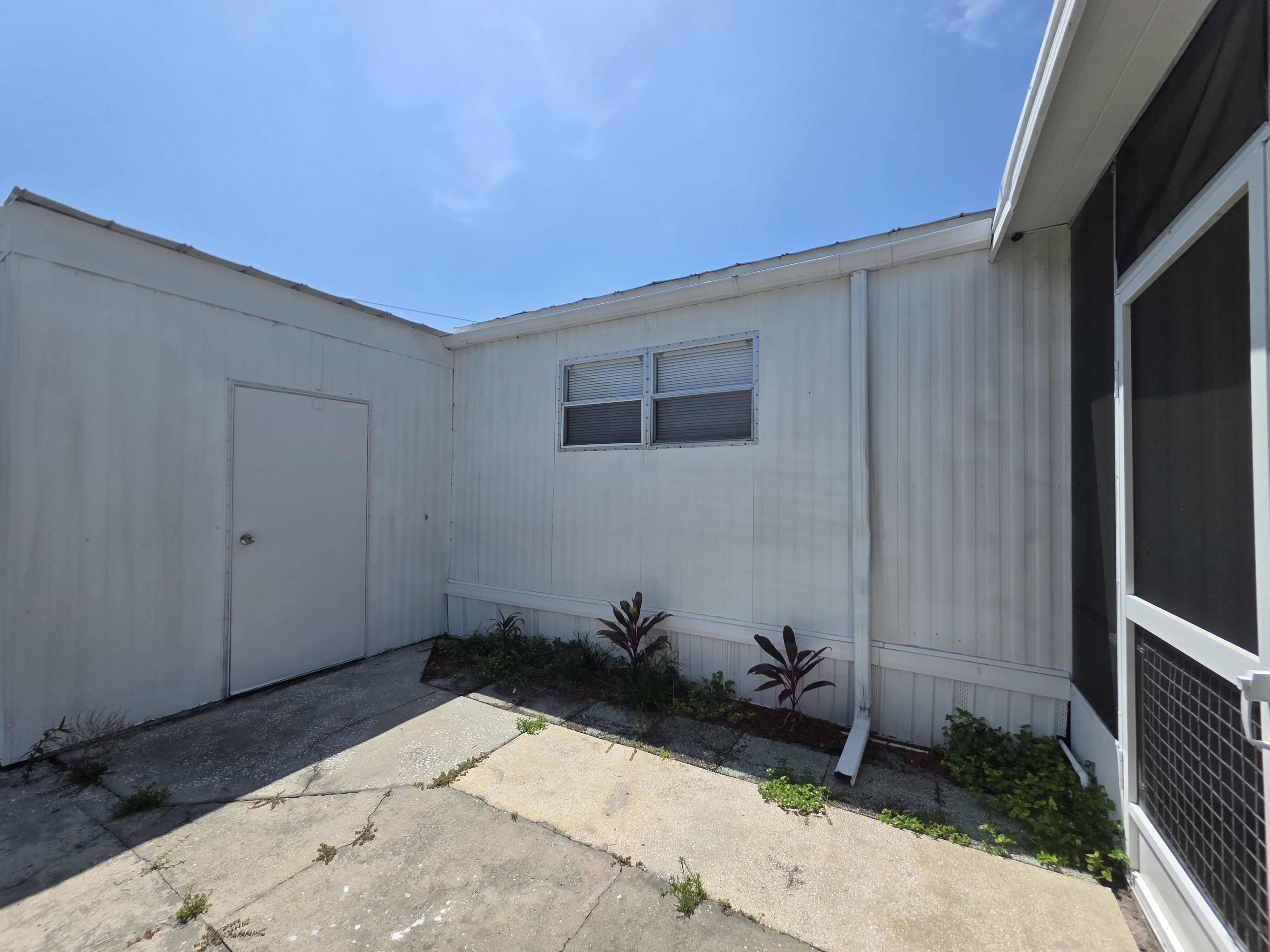 40 Dale Dr, Winter Haven, Florida 33880, 2 Bedrooms Bedrooms, ,1 BathroomBathrooms,55-Plus Mobile Home,For Sale,Dale Dr,5011
