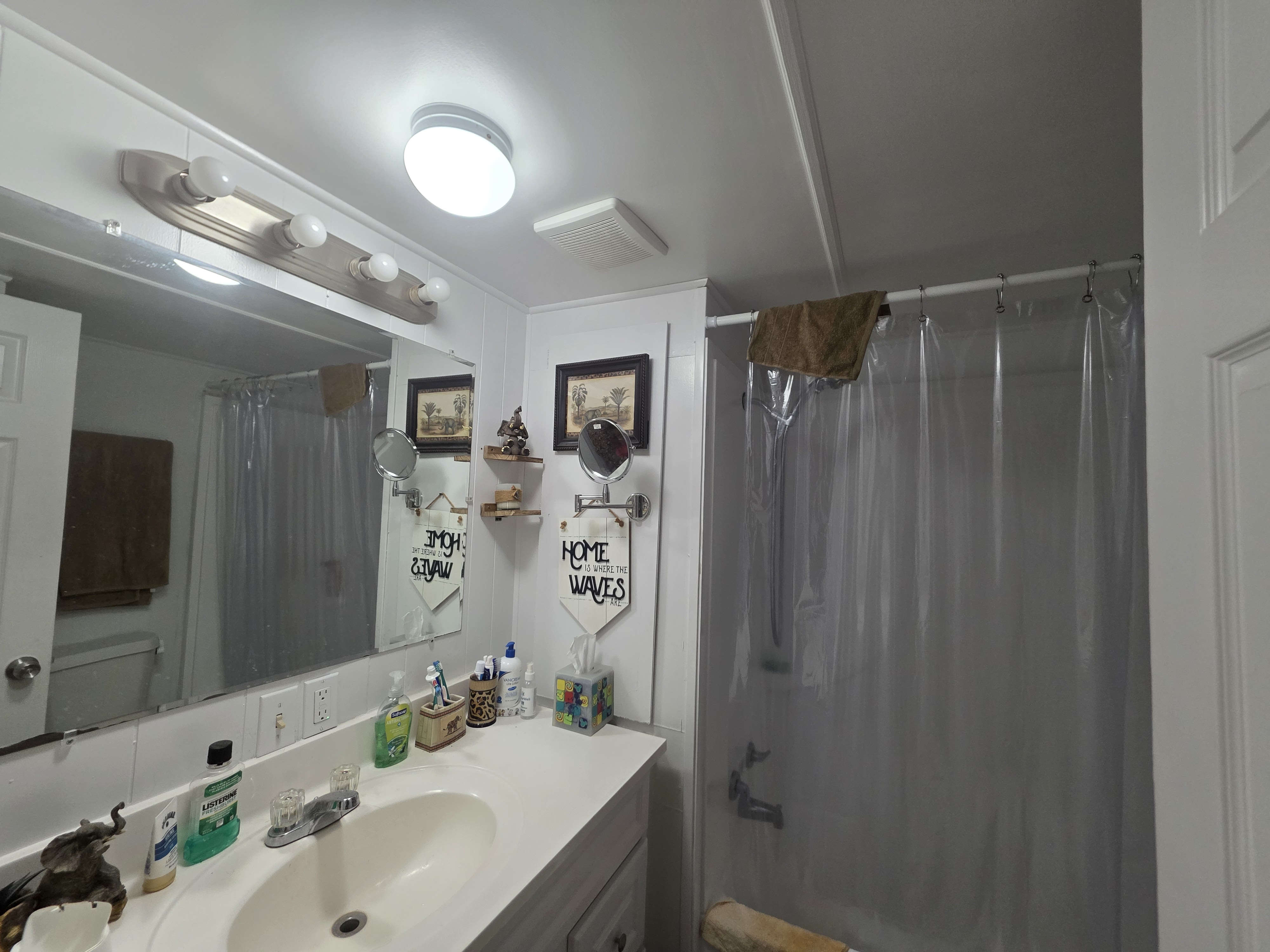 40 Dale Dr, Winter Haven, Florida 33880, 2 Bedrooms Bedrooms, ,1 BathroomBathrooms,55-Plus Mobile Home,For Sale,Dale Dr,5011
