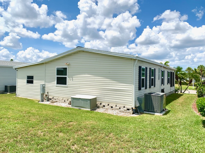 8614 26th Ave E, Palmetto, Florida 34221, 2 Bedrooms Bedrooms, ,2 BathroomsBathrooms,55-Plus Mobile Home,For Sale,26th Ave E,5017