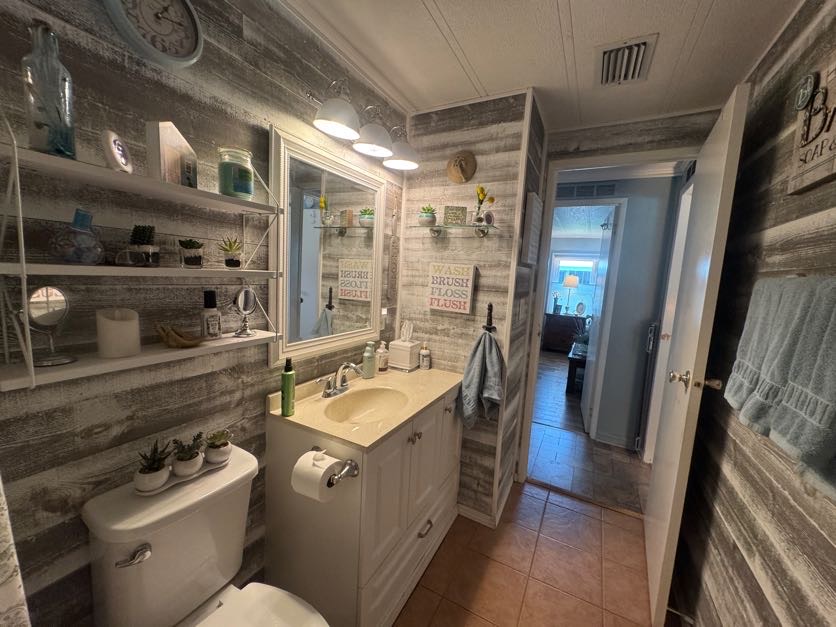 7907 Bonita Way, Ellenton, Florida 34222, 2 Bedrooms Bedrooms, ,2 BathroomsBathrooms,55-Plus Mobile Home,For Sale,Bonita Way,5024