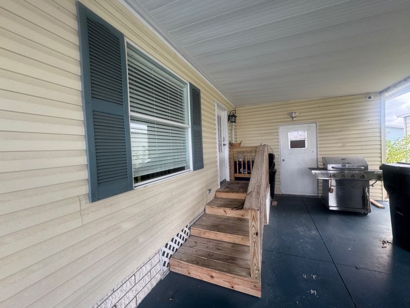 9709 Rosario Drive, Parrish, Florida 34219, 2 Bedrooms Bedrooms, ,2 BathroomsBathrooms,55-Plus Mobile Home,For Sale,Rosario Drive,5046