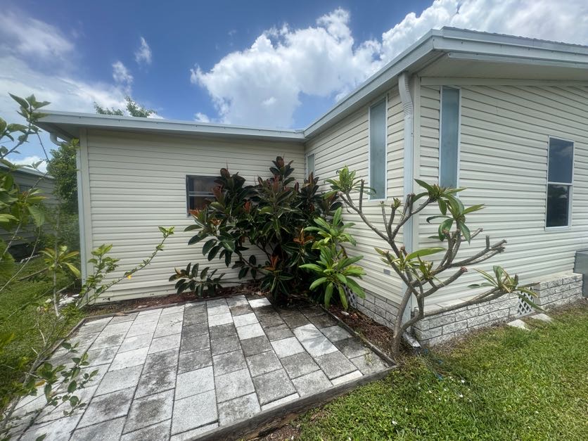 9709 Rosario Drive, Parrish, Florida 34219, 2 Bedrooms Bedrooms, ,2 BathroomsBathrooms,55-Plus Mobile Home,For Sale,Rosario Drive,5046
