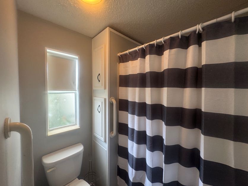 9709 Rosario Drive, Parrish, Florida 34219, 2 Bedrooms Bedrooms, ,2 BathroomsBathrooms,55-Plus Mobile Home,For Sale,Rosario Drive,5046
