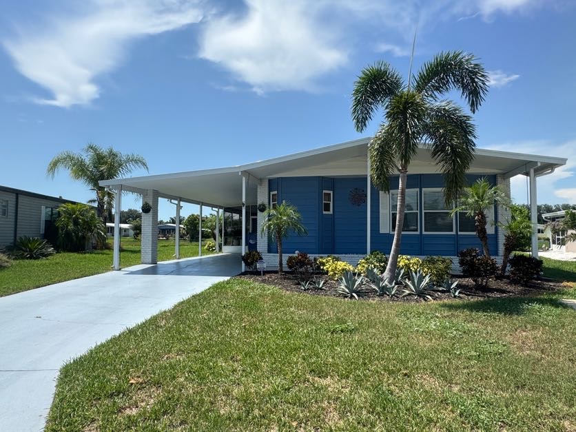 8004 Lakeview Drive N, Ellenton, Florida 34222, 2 Bedrooms Bedrooms, ,2 BathroomsBathrooms,55-Plus Mobile Home,For Sale,Lakeview Drive N,5047